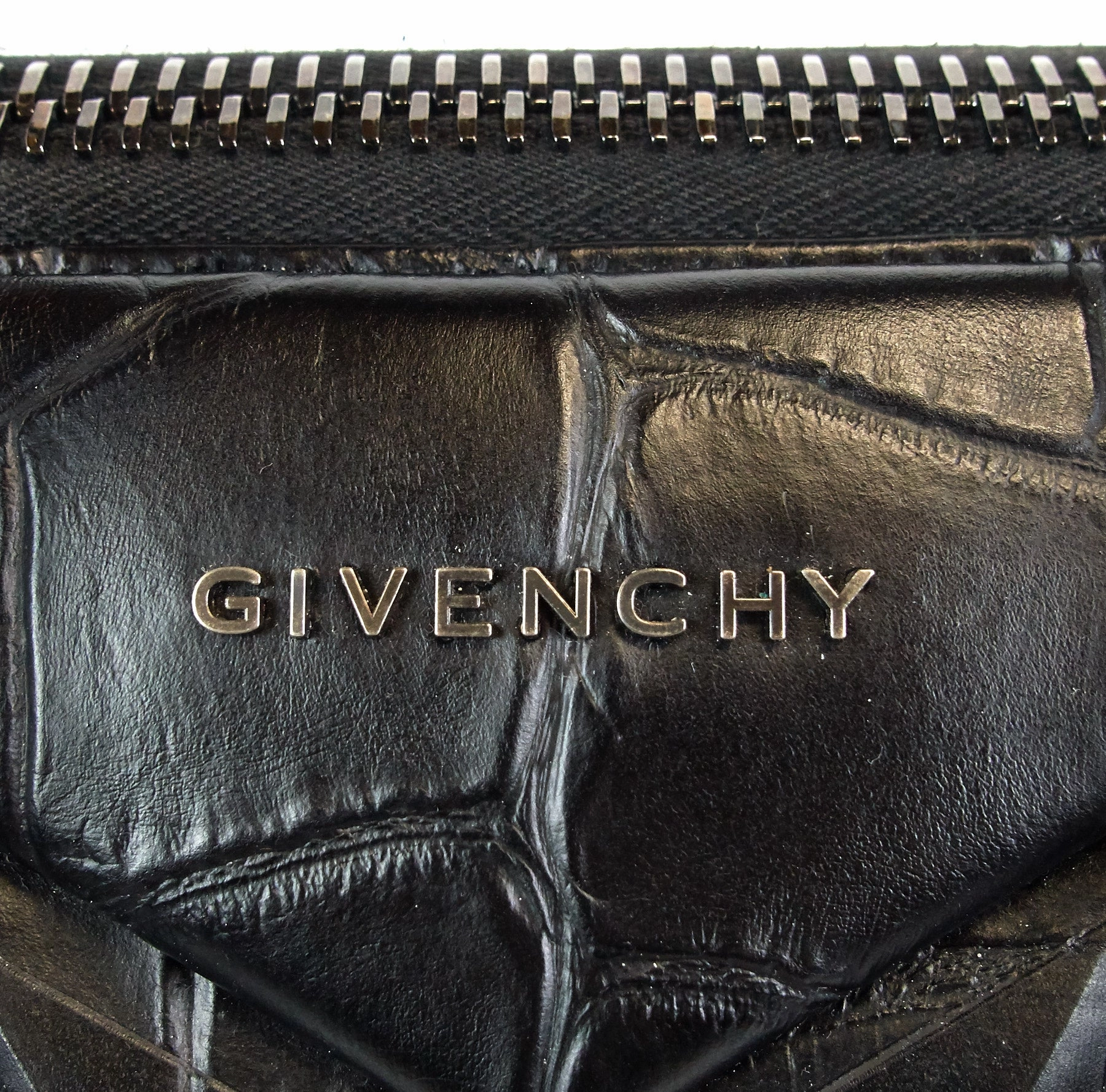 Antigona Crocodile Embossed Calf Leather Medium Bag