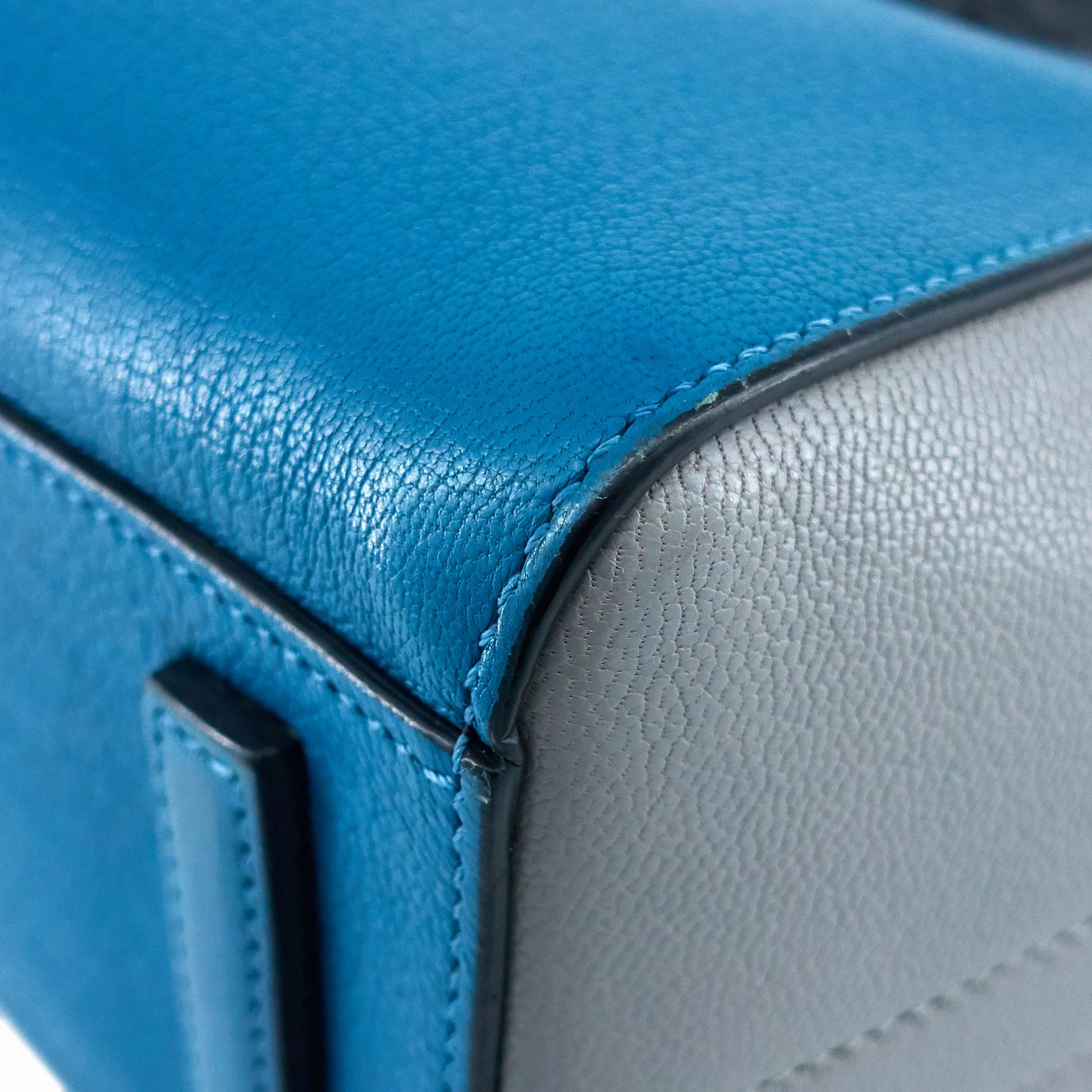 Antigona Medium Tricolour Calfskin Leather Bag