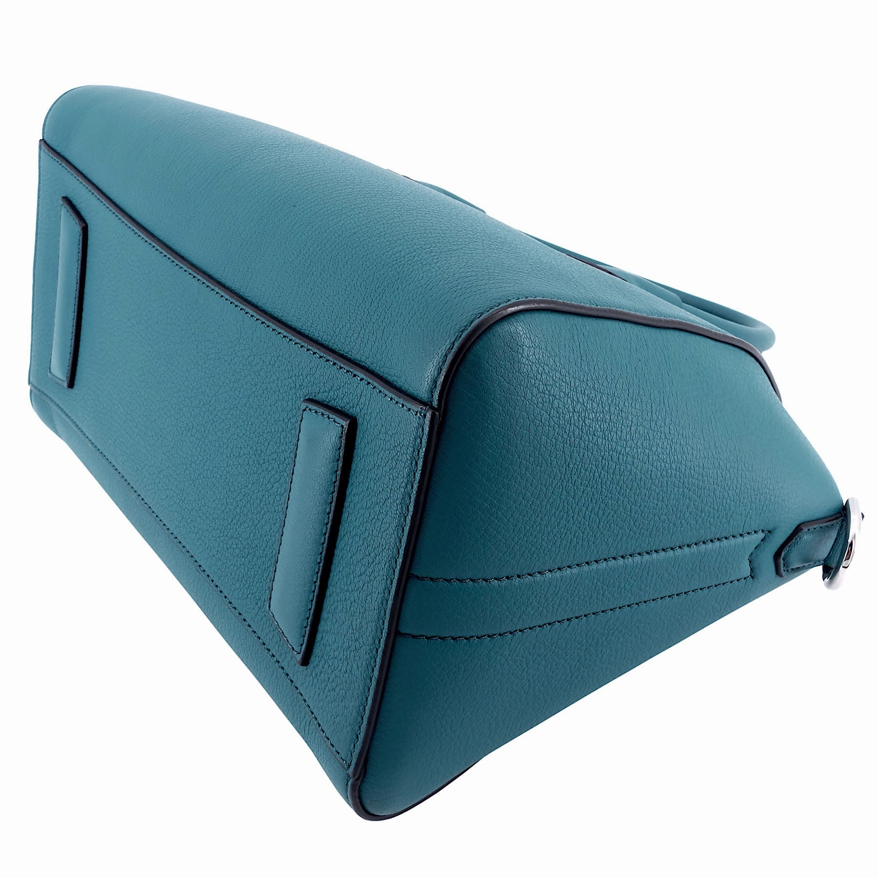 Antigona Small Pebbled Leather Bag