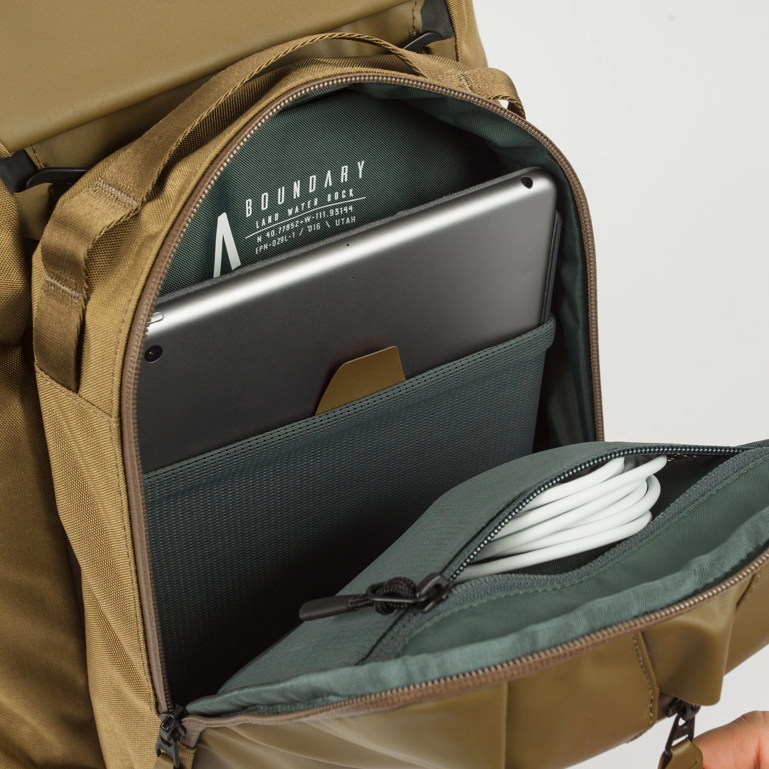 Aux Compartment Sling 3L