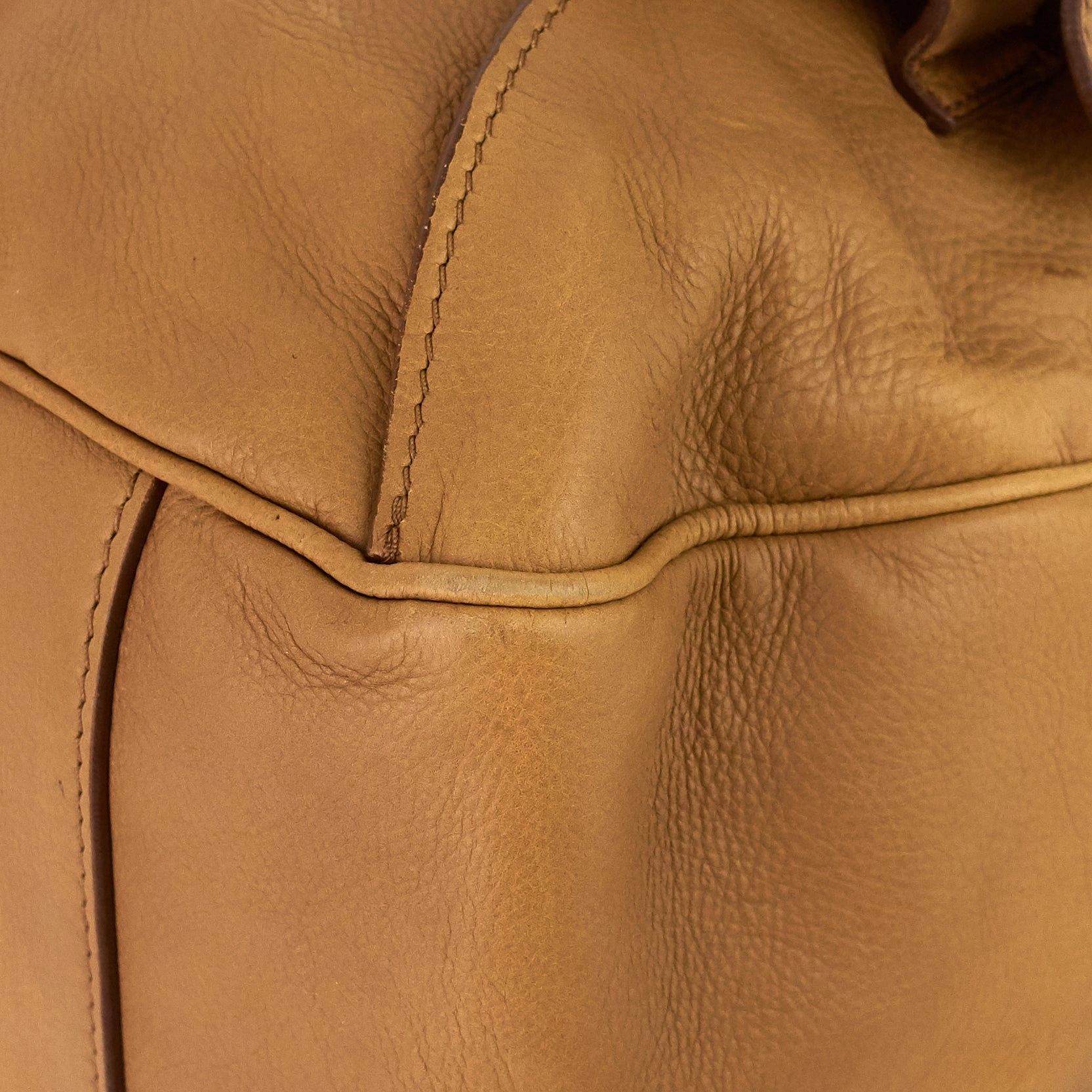 Ball Lock Leather  Bag