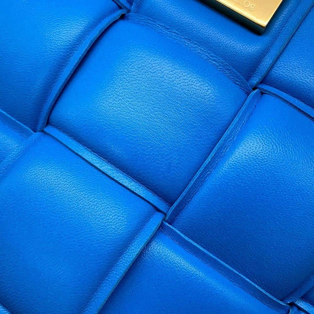 Bottega Veneta Cassette ChainShoulder Bag Light Blue631421 Lambskin