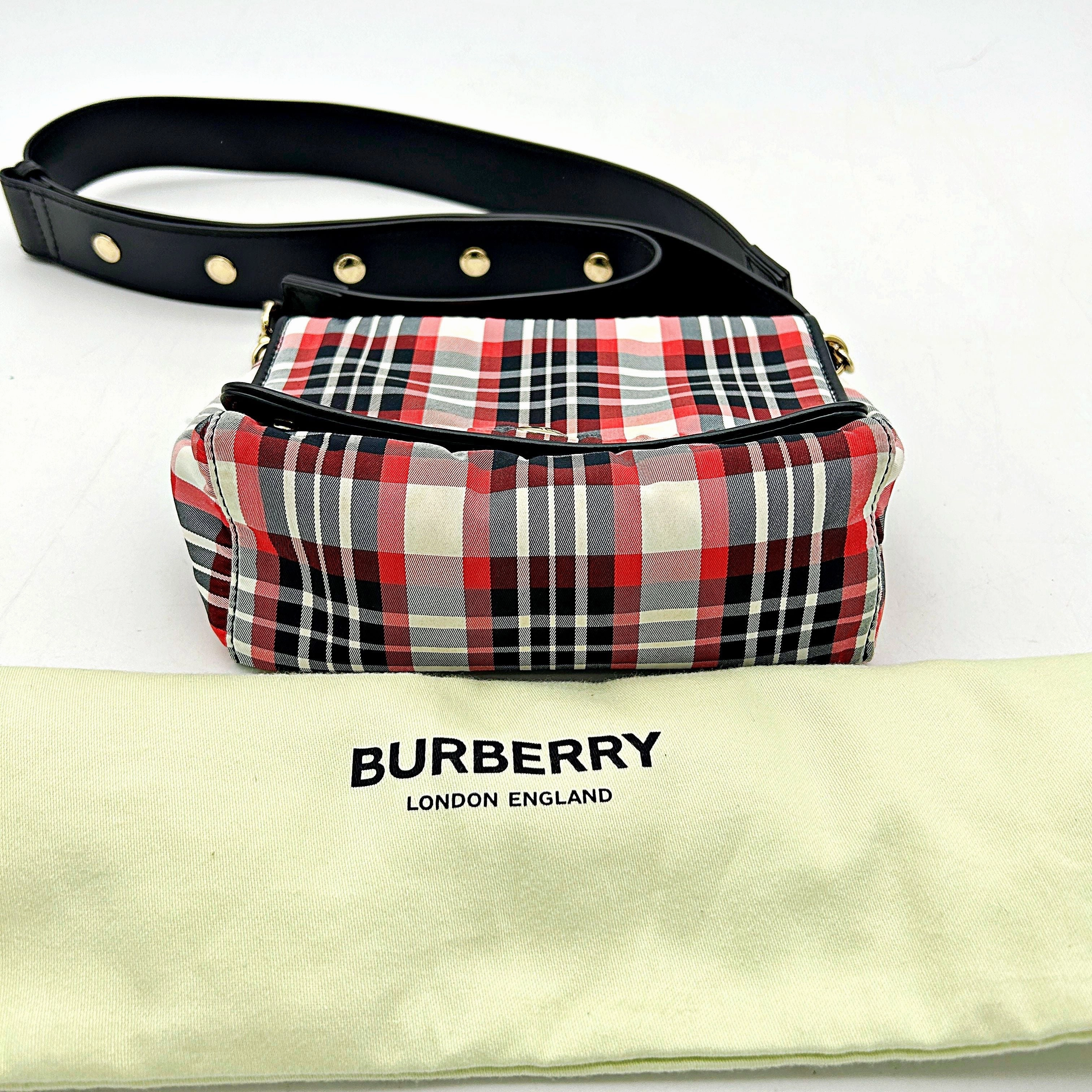 BURBERRY Nylon Hackberry Crossbody Bag Red Black White bb8835cc