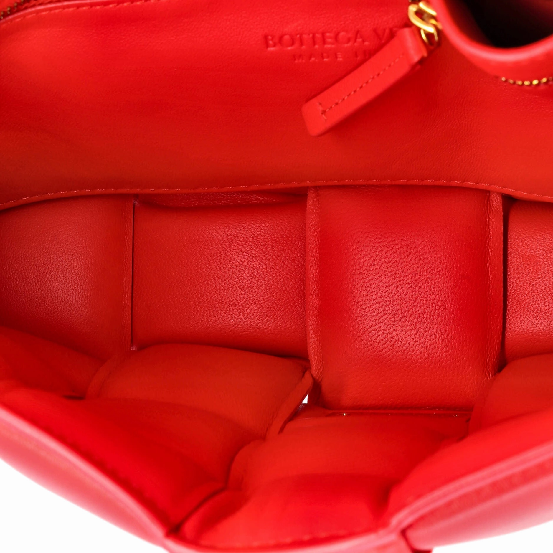 Cassette Crossbody Bag Padded Maxi Intrecciato Leather