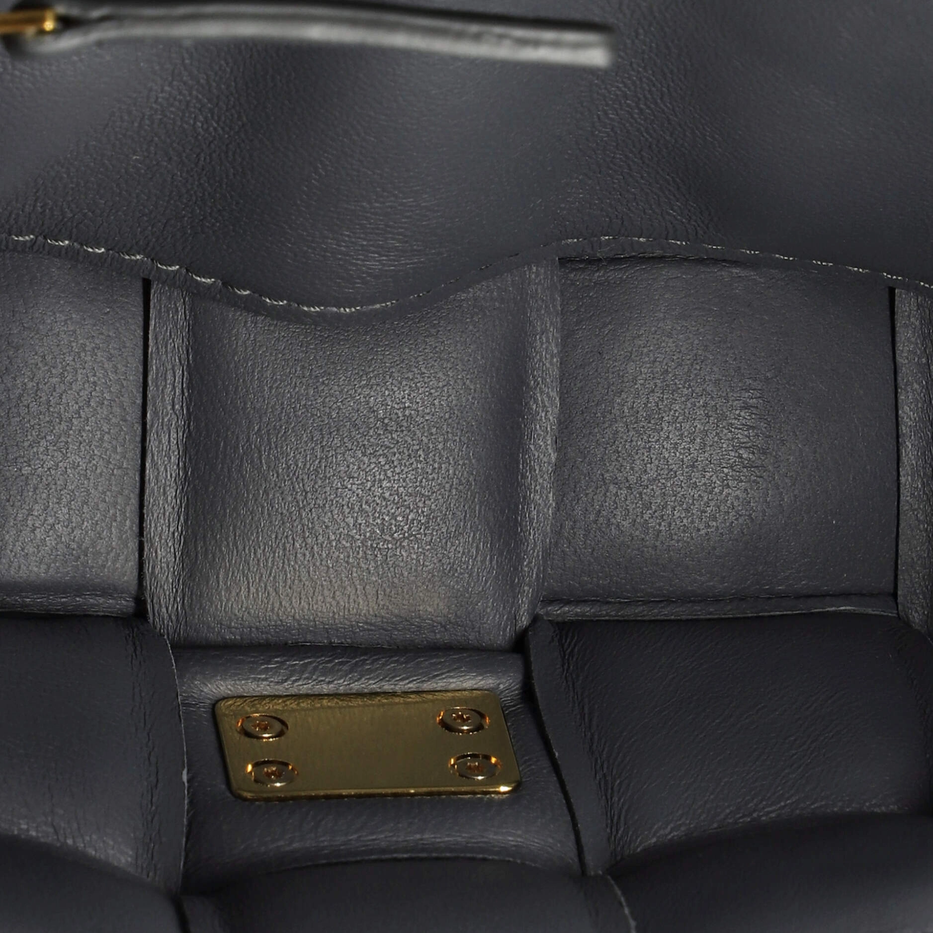 Cassette Crossbody Bag Padded Maxi Intrecciato Leather Small