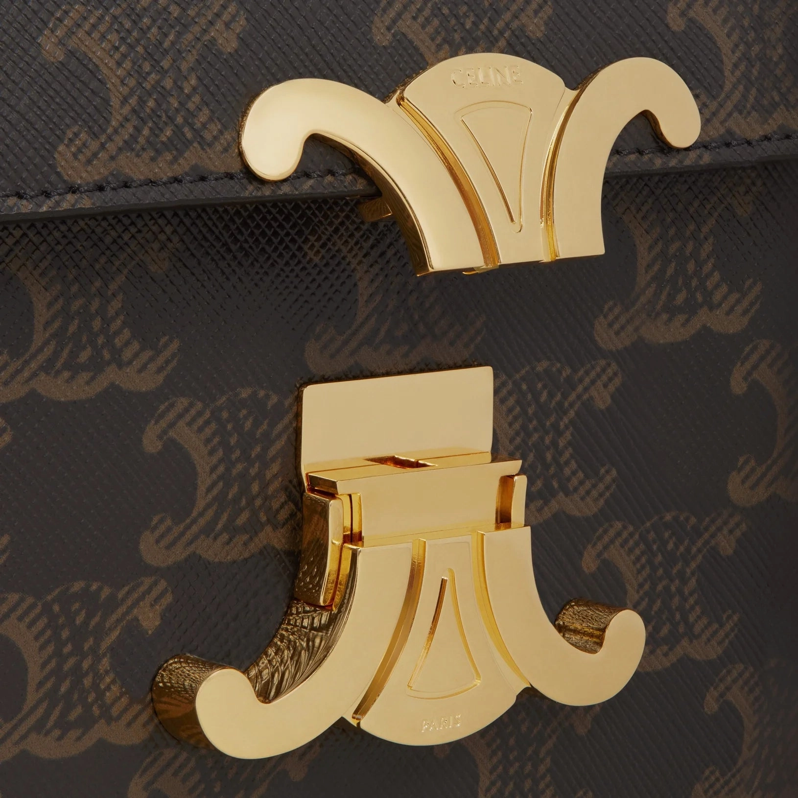 CELINE TRIOMPHE SHOULDER BAG IN TRIOMPHE CANVAS