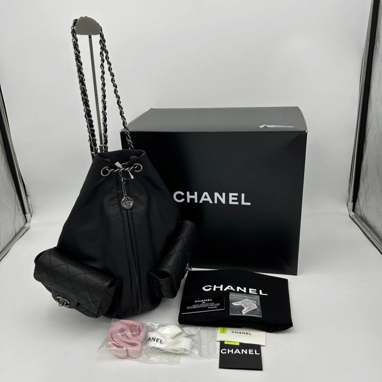 Chanel 2ways Black Leather Backpack Bag With Chain Straps