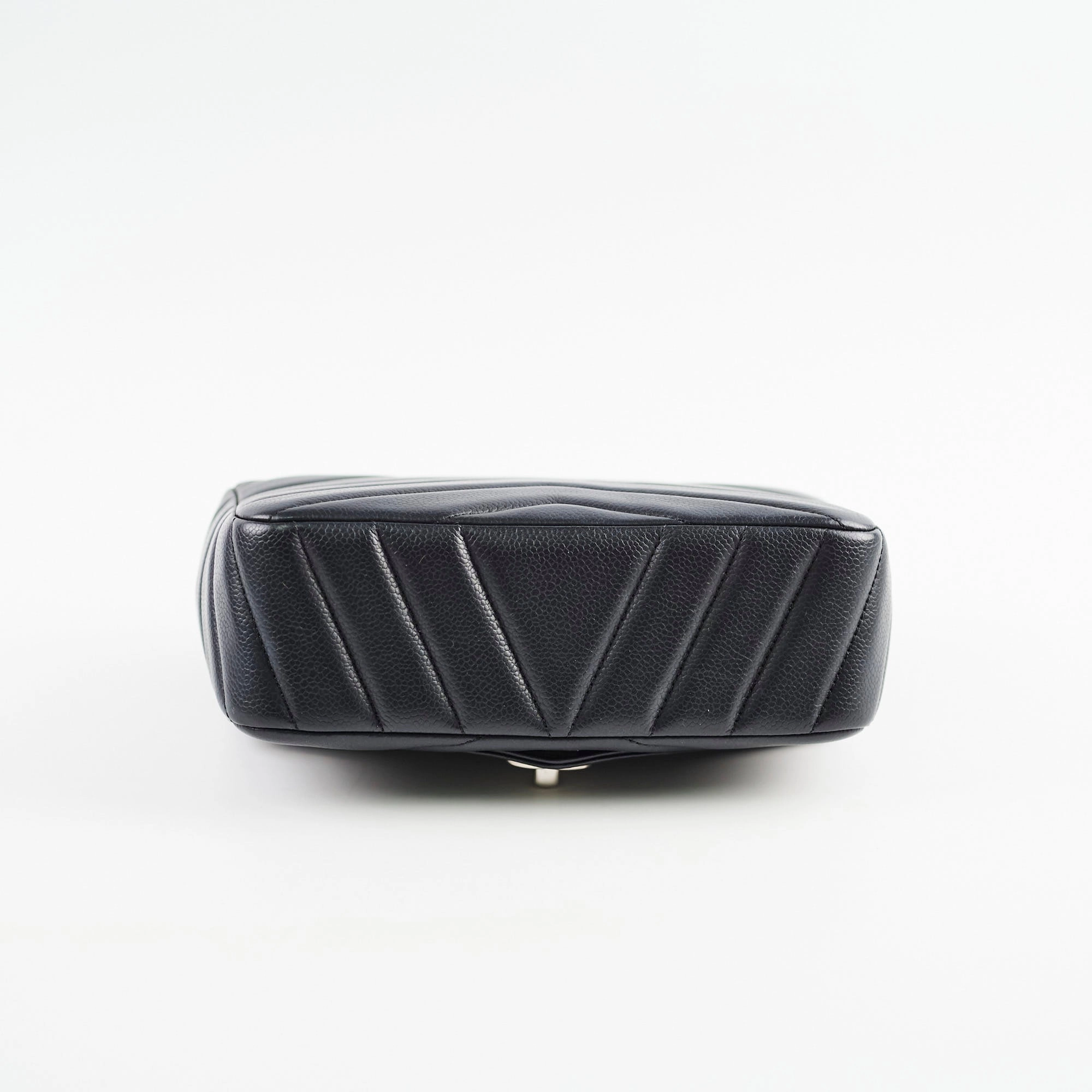 Chanel Caviar Chevron Crossbody Bag Black Series 23