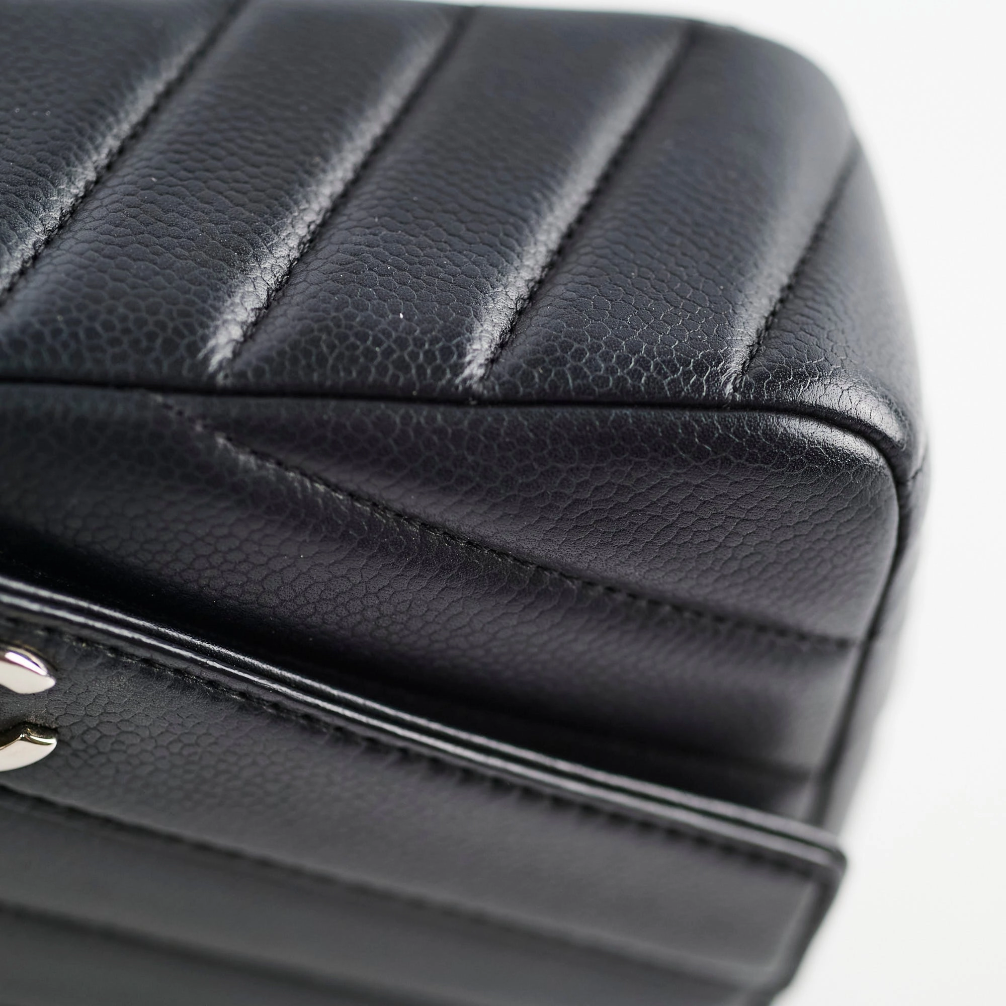 Chanel Caviar Chevron Crossbody Bag Black Series 23