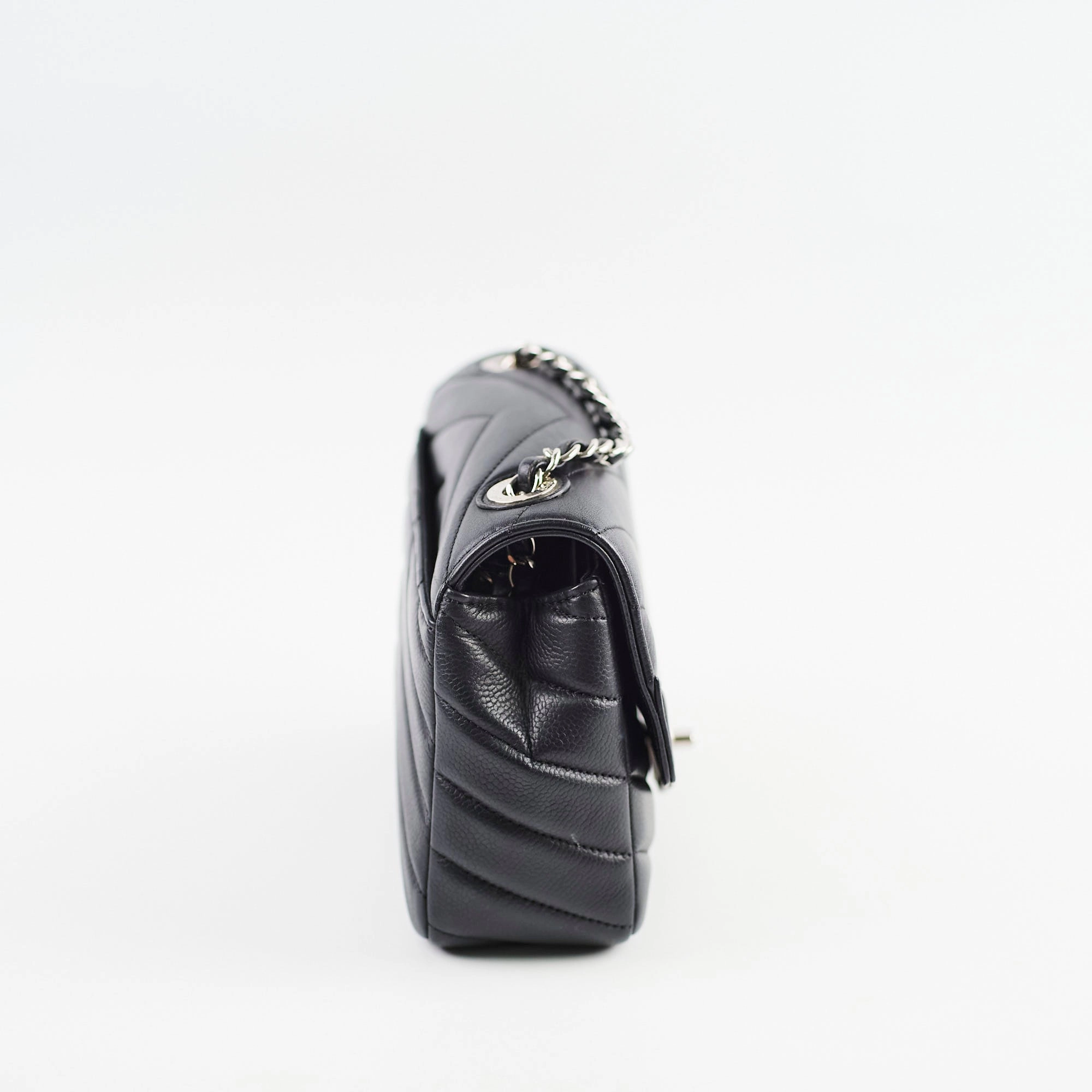 Chanel Caviar Chevron Crossbody Bag Black Series 23