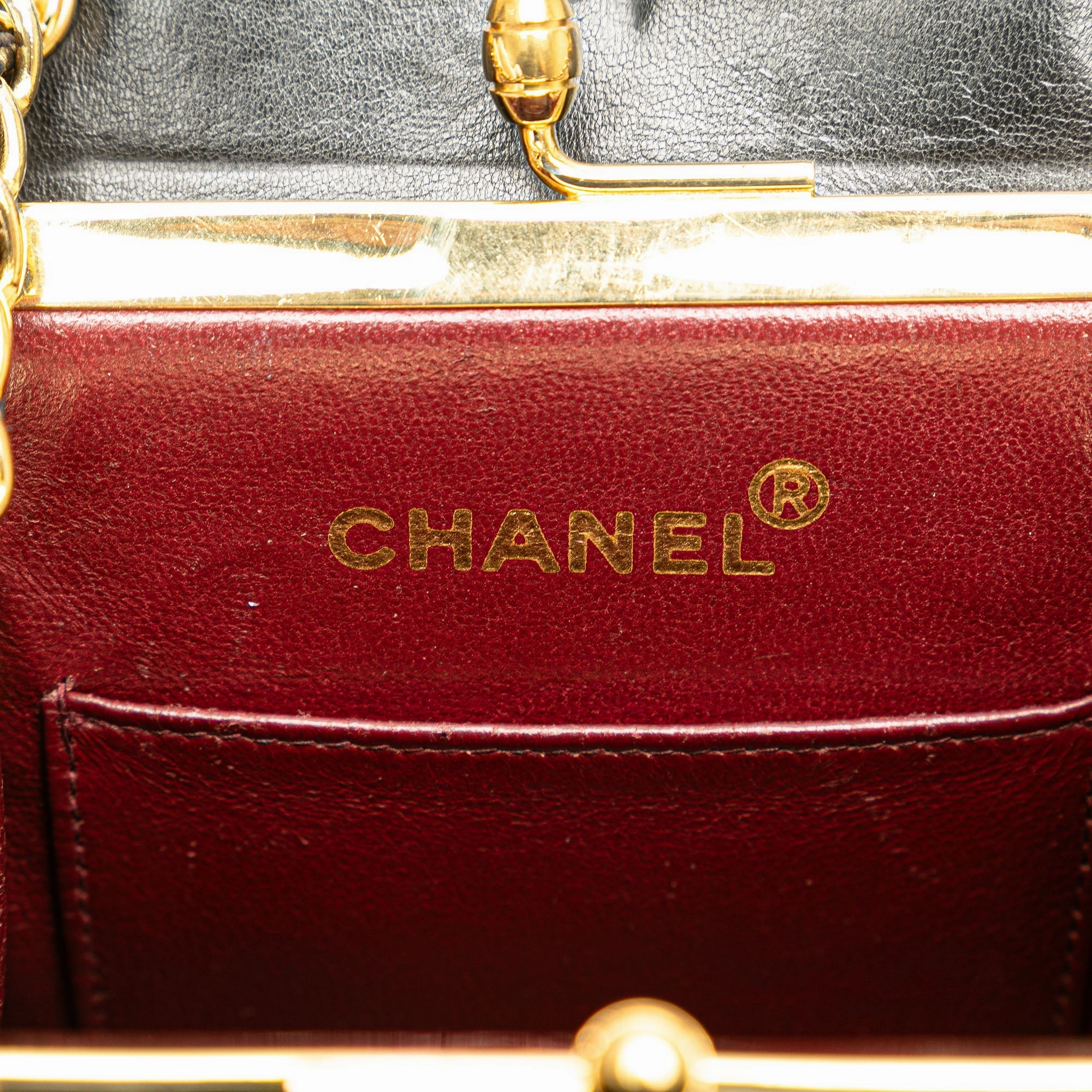 Chanel CC Quilted Lambskin Clasp Chain Shoulder Bag (21700)