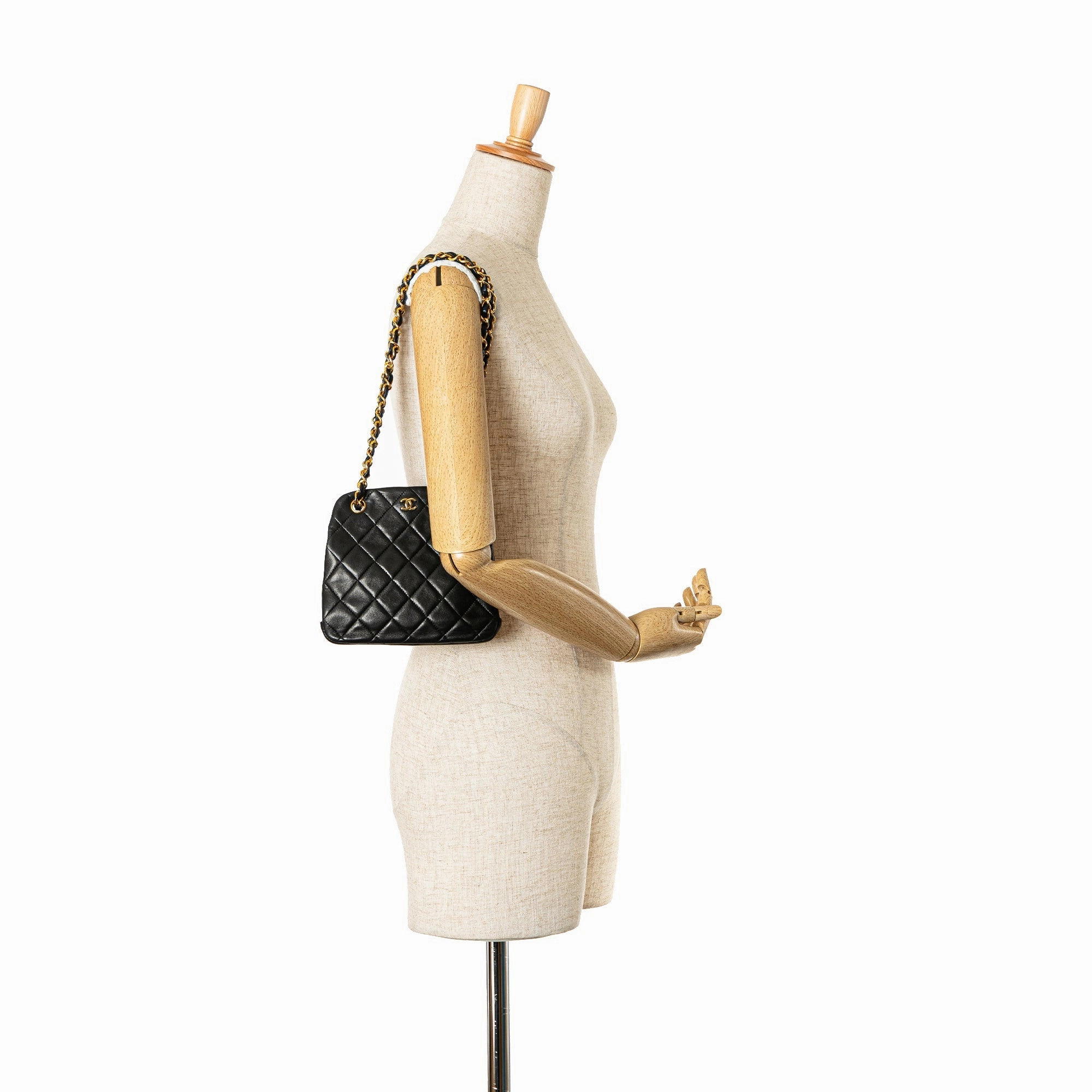 Chanel CC Quilted Lambskin Clasp Chain Shoulder Bag (21700)