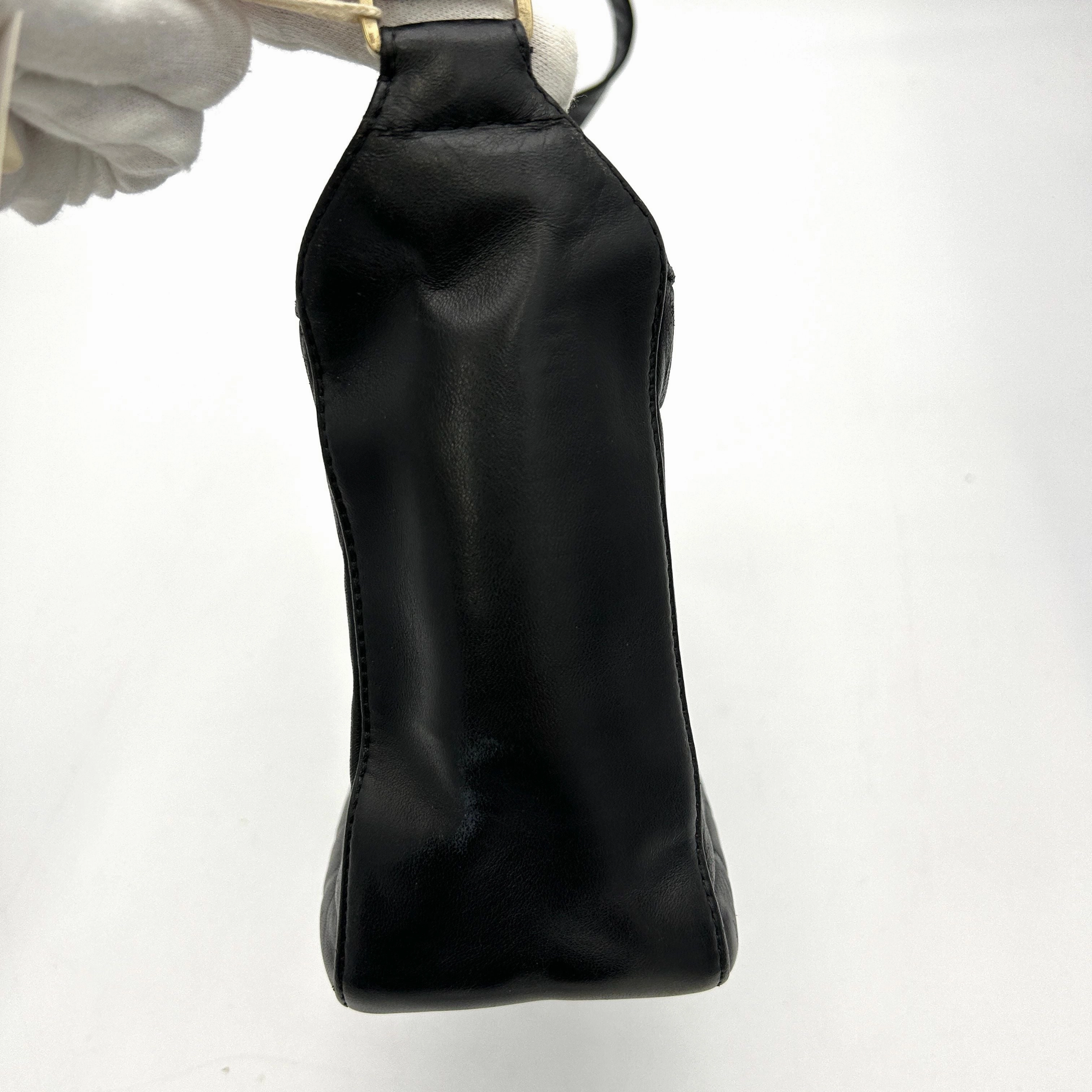 Chanel Chocolate Bar CC Shoulder Bag - Black Shoulder Bags, Handbags CNQ1056