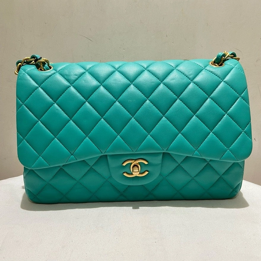 Chanel Classic Flap CF Jumbo Lambskin Double Flap Green Shoulder Bag