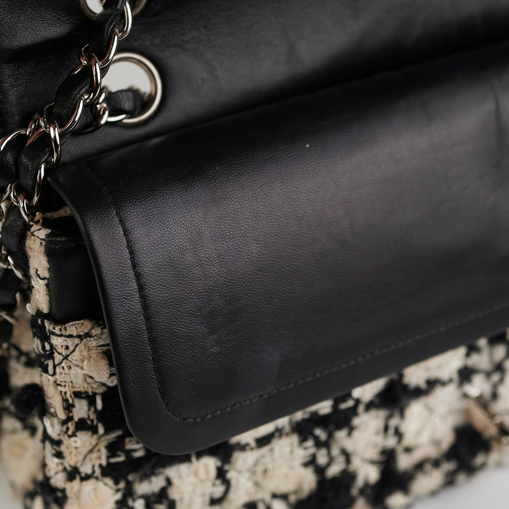 Chanel Classic Flap M/L Tweed Sequin Black