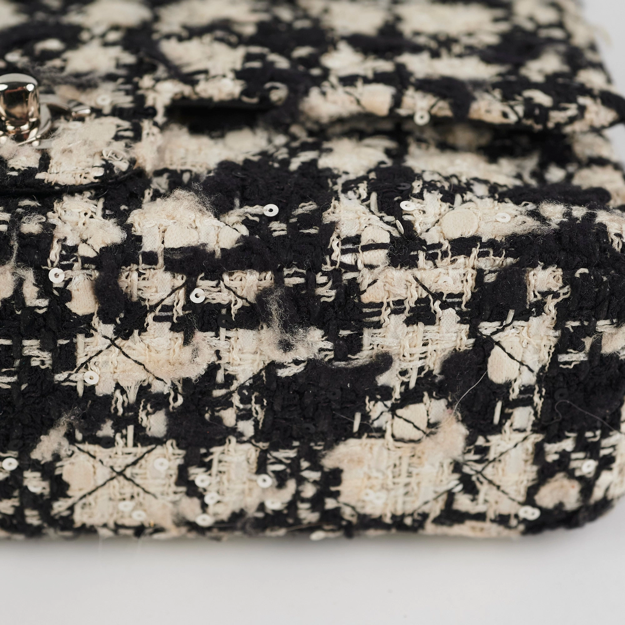 Chanel Classic Flap M/L Tweed Sequin Black