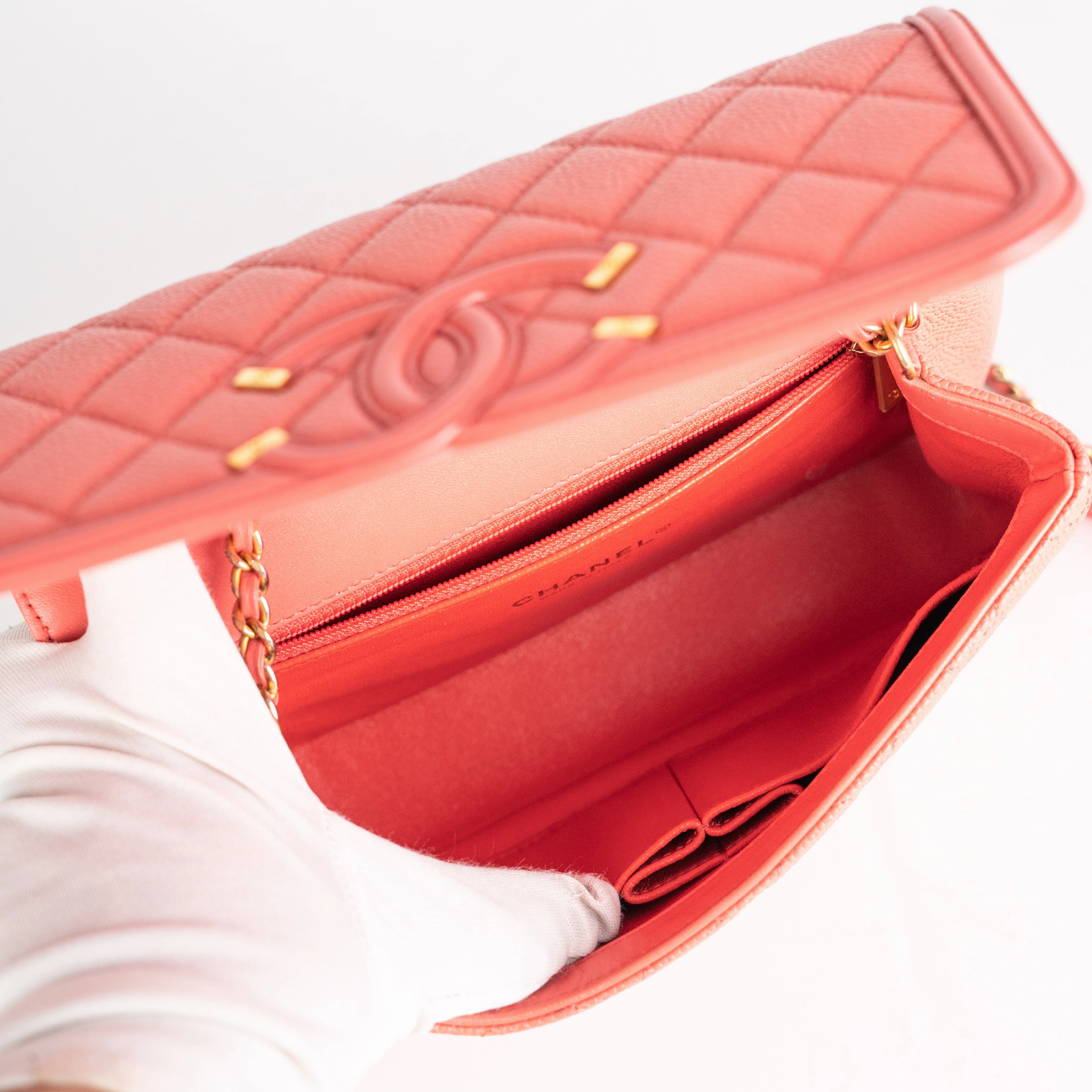 Chanel Filigree Quilted Caviar Small Coral Pink