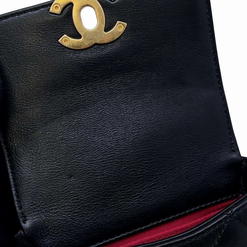 CHANEL Matelasse  Flap Bag ChainShoulder Bag BlackAS2833 Calf Leather Size Mini