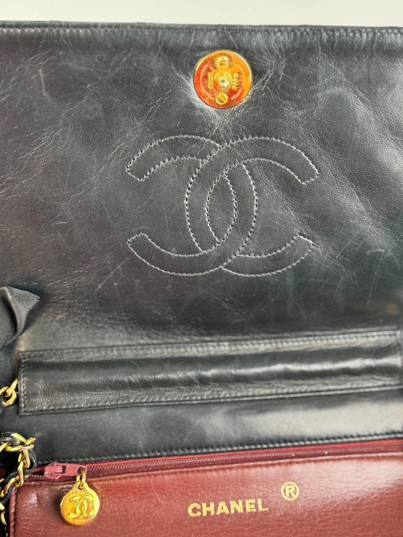 Chanel vintage Matelass Lambskin Shoulder Bag in Black with 24 k gold hardware