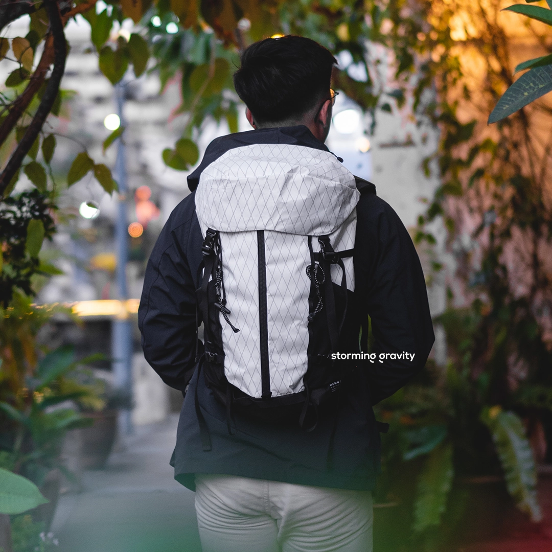 Charlie 25 - Expandable Multi-access laptop backpack