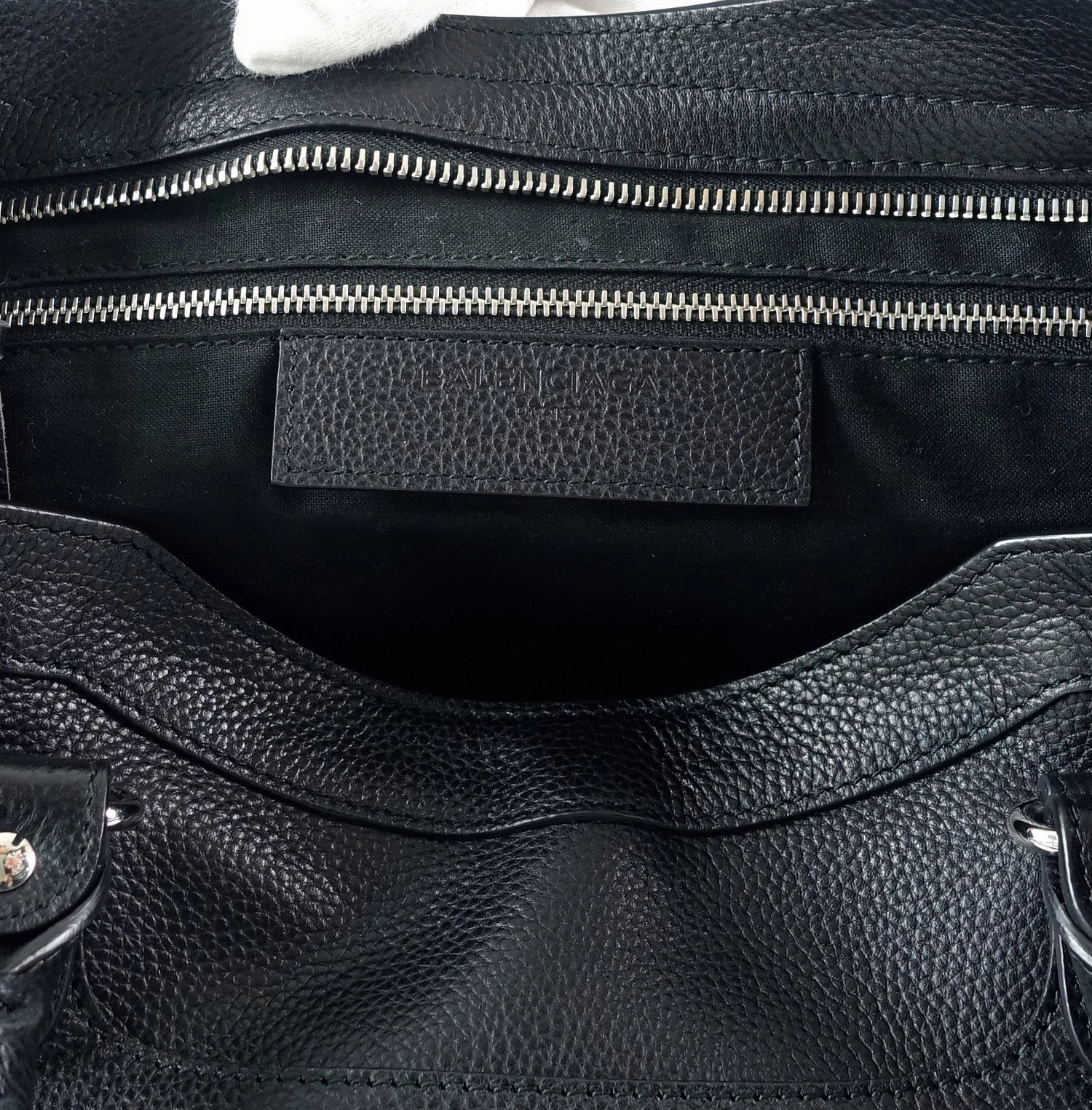 Classic Agneau Leather City Bag
