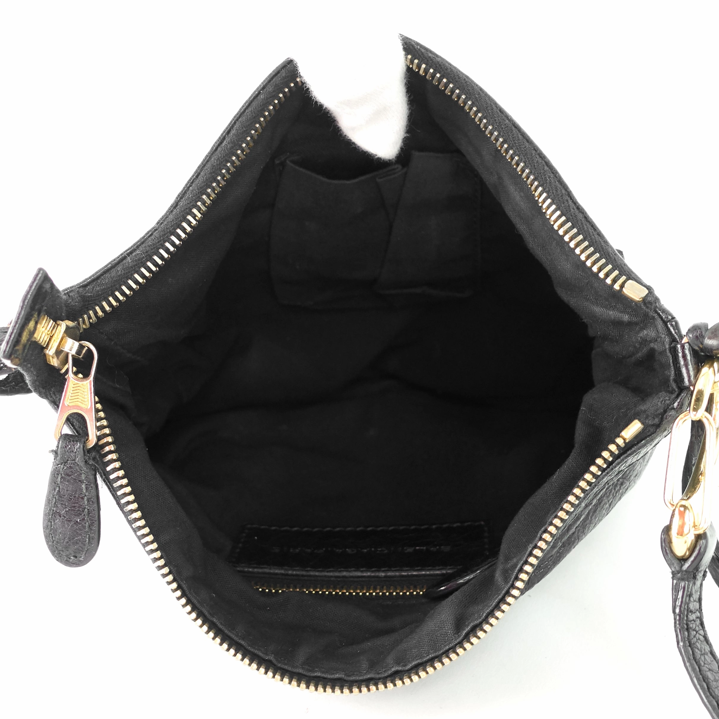 Classic Studs Flat Crossbody Agneau Leather Bag