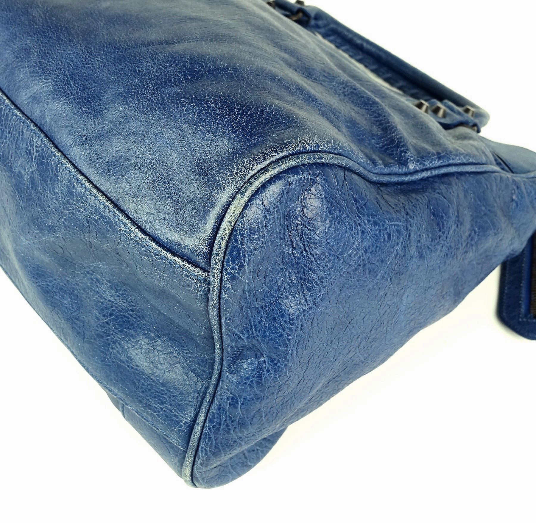 Classic Velo Agneau Leather City Bag