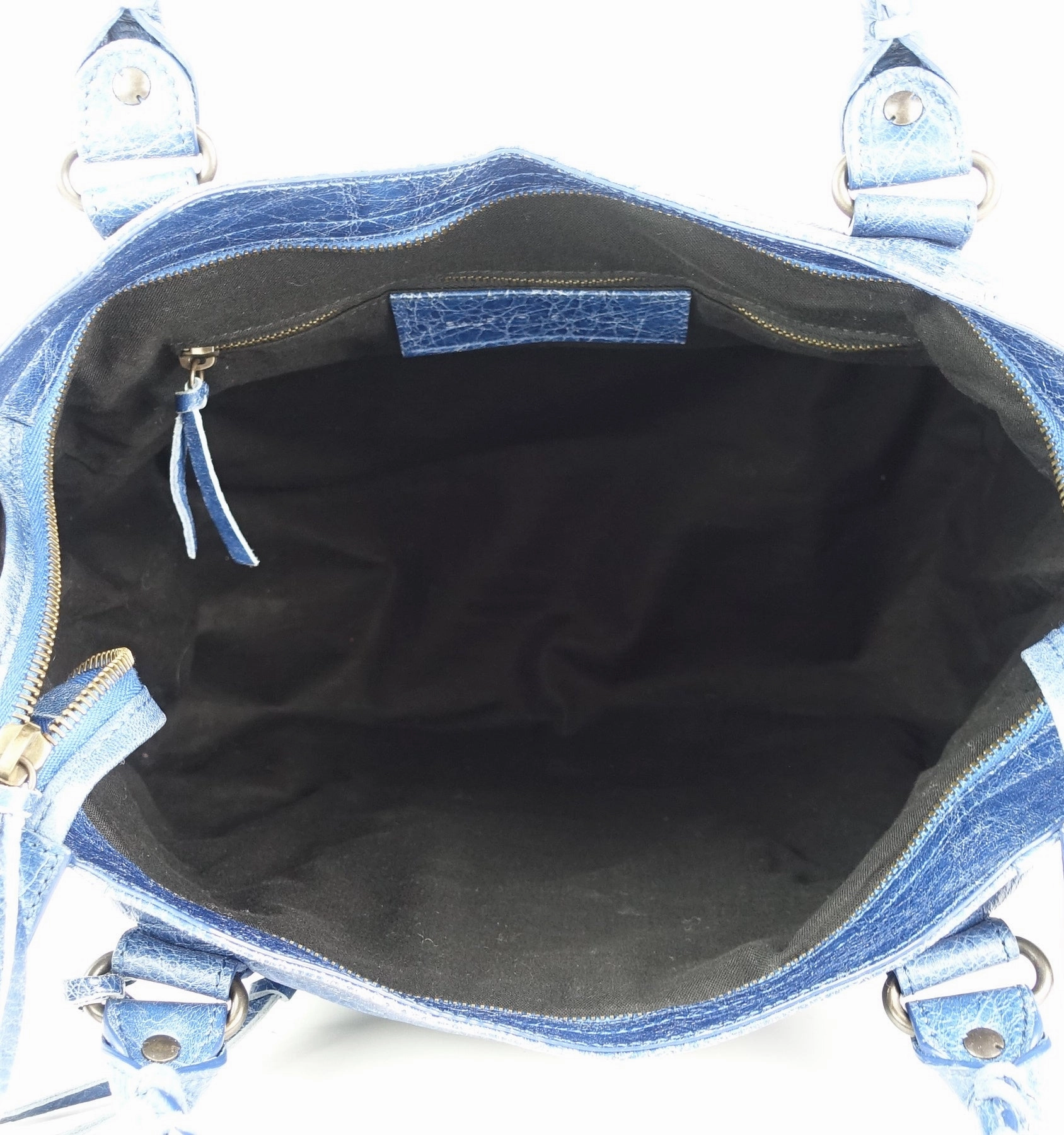 Classic Velo Agneau Leather City Bag