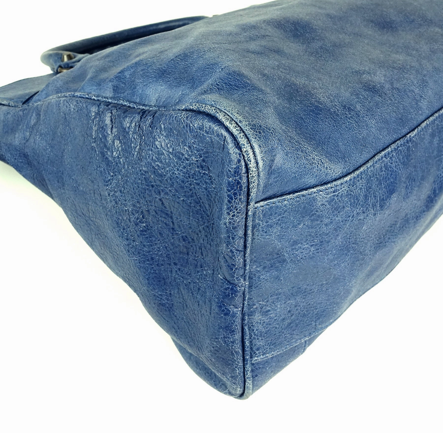 Classic Velo Agneau Leather City Bag