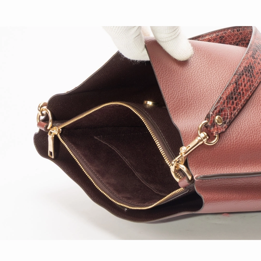 Coach Willow Medium Bucket Bag