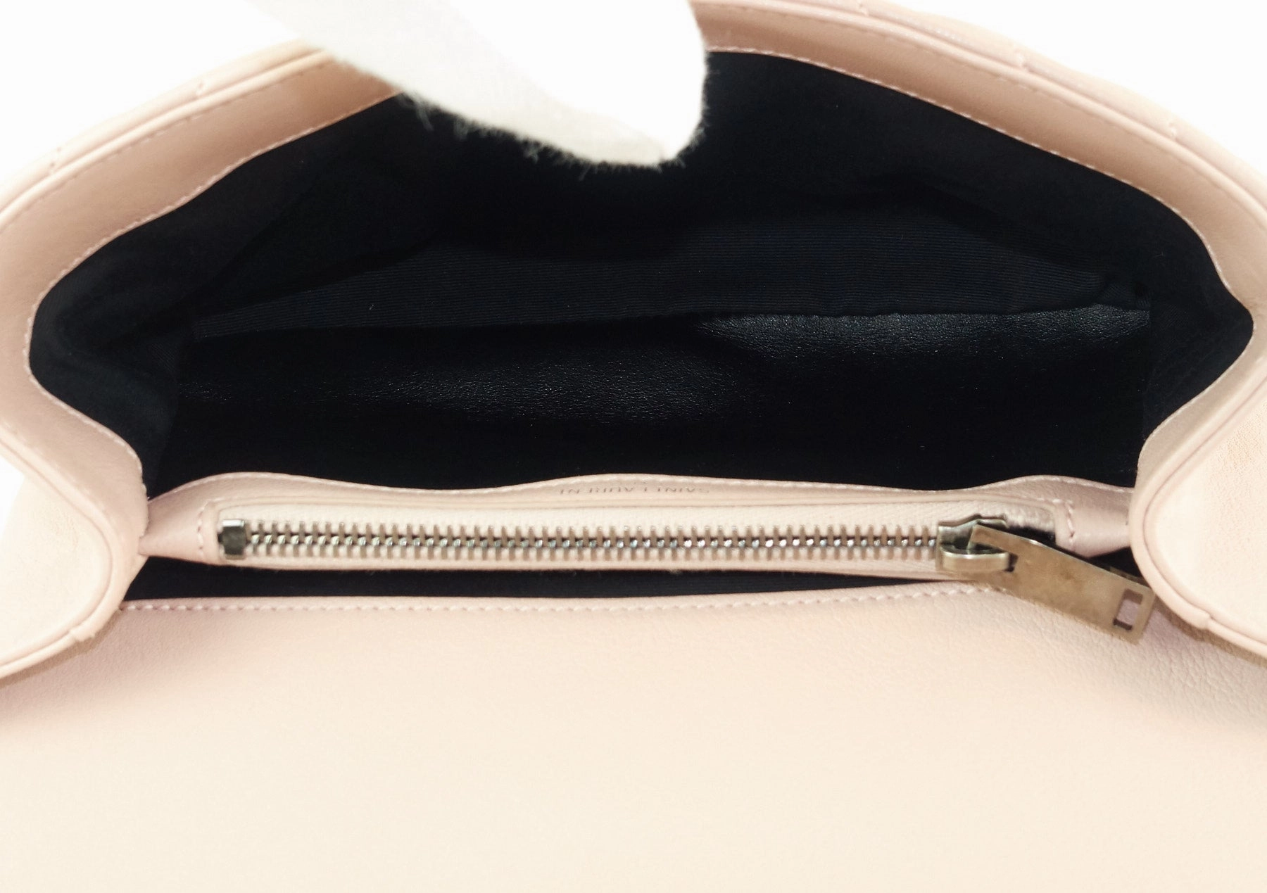 Collge Matelasse Calf Leather Medium Bag