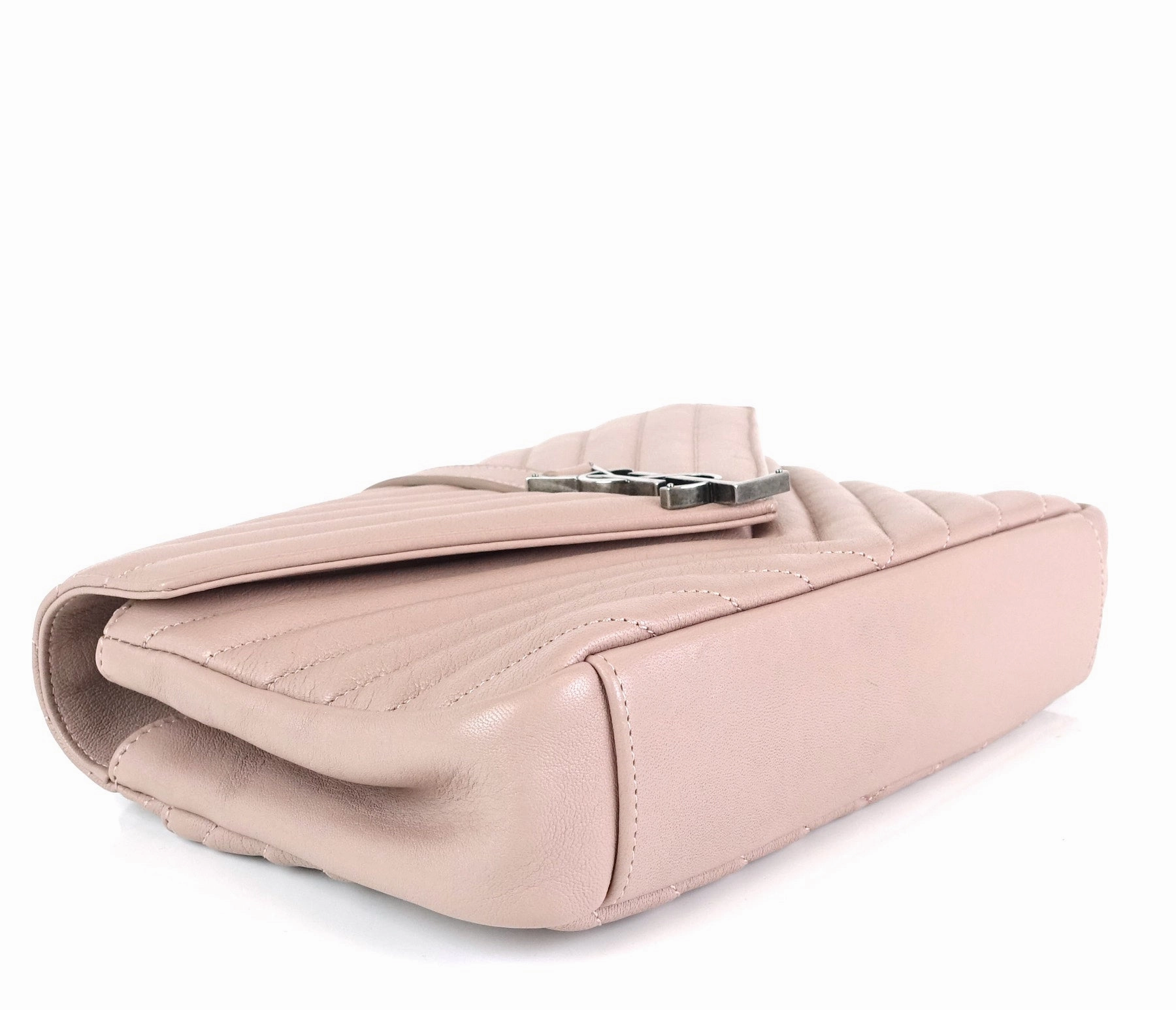 Collge Matelasse Calf Leather Medium Bag