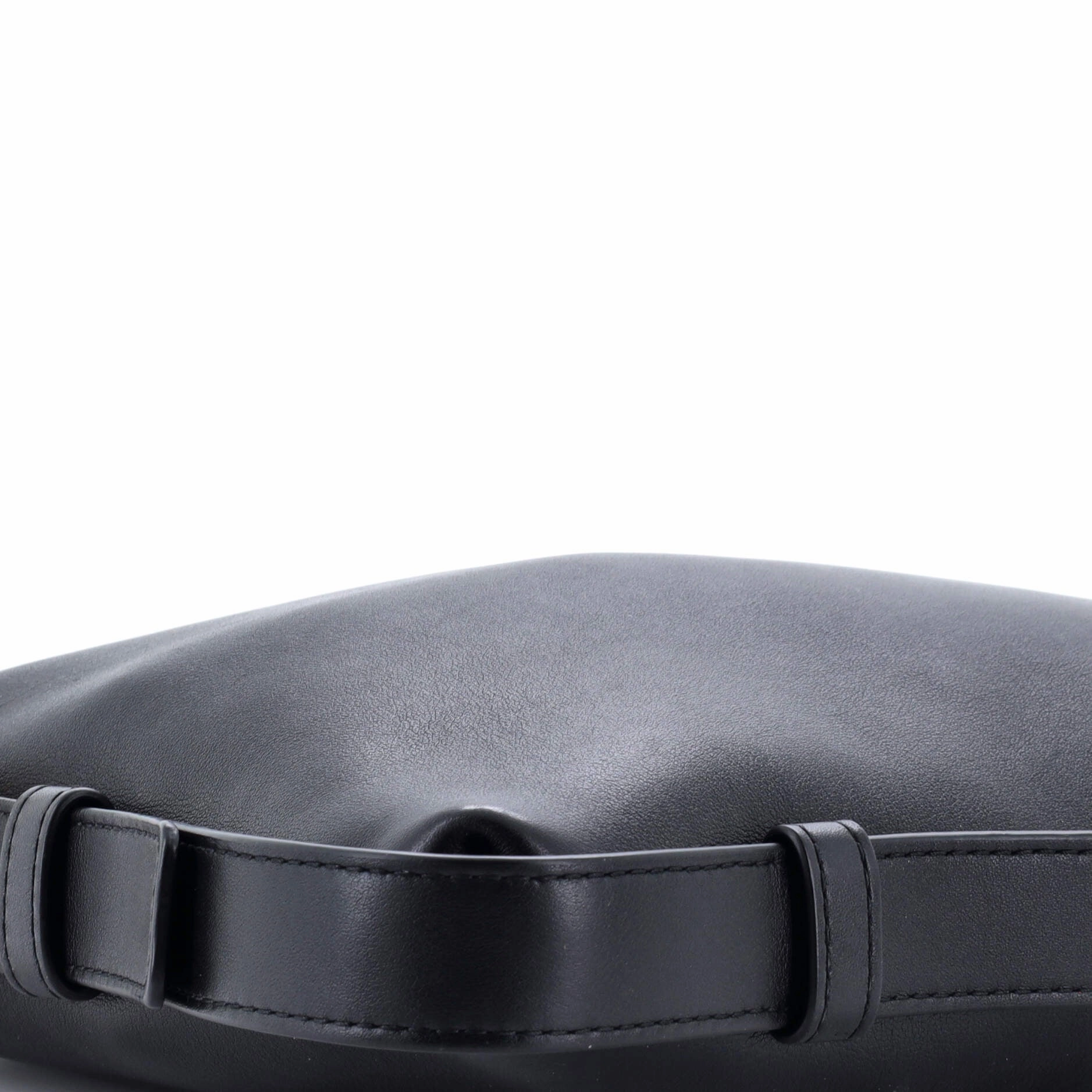 Cradle Shoulder Bag Leather Medium
