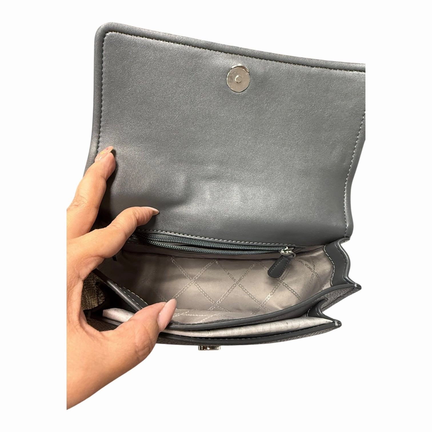 CROSSBODY DESIGNER by MICHAEL KORS In GREY, Size: MEDIUM
