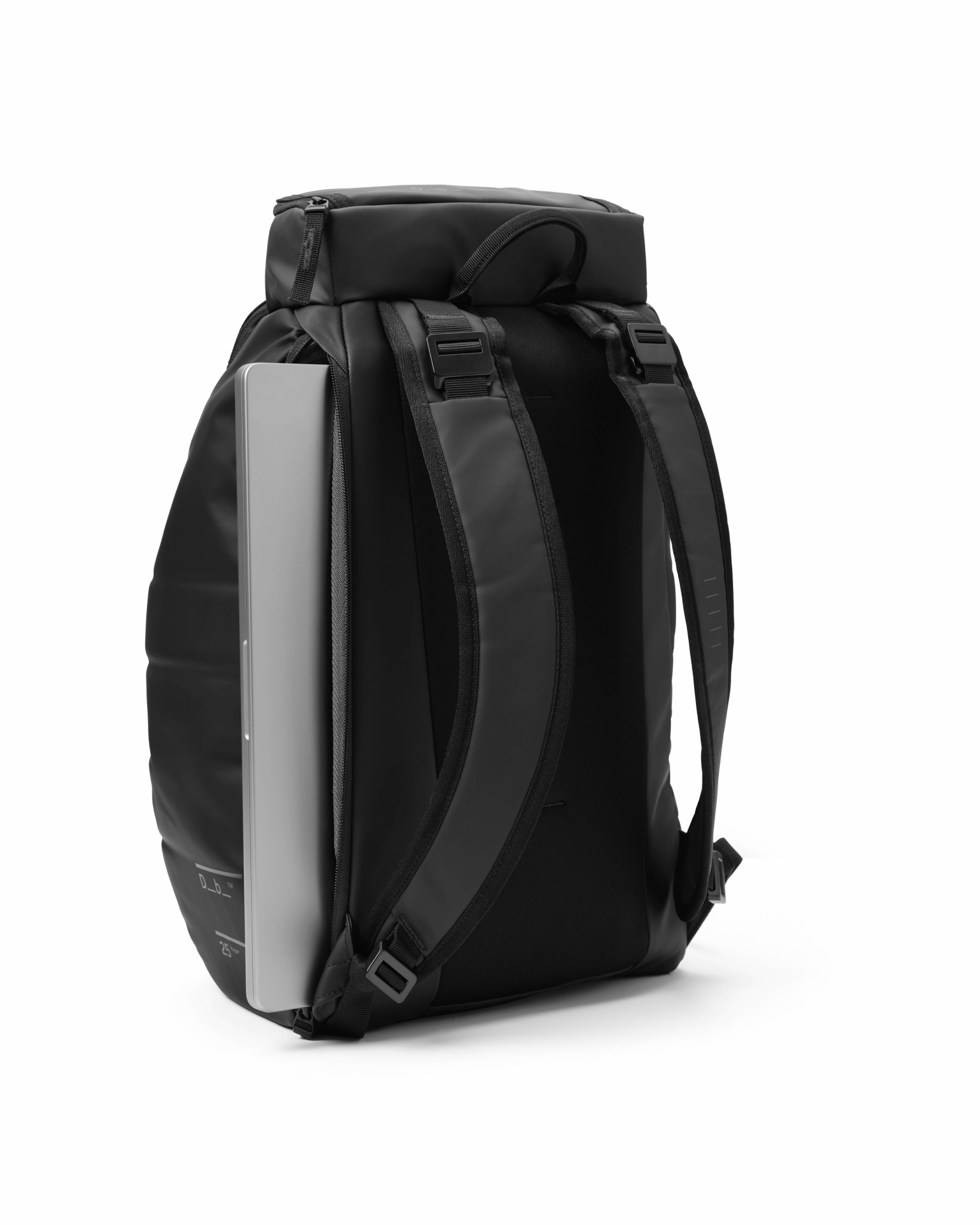 D_b_ Hugger Backpack 25L