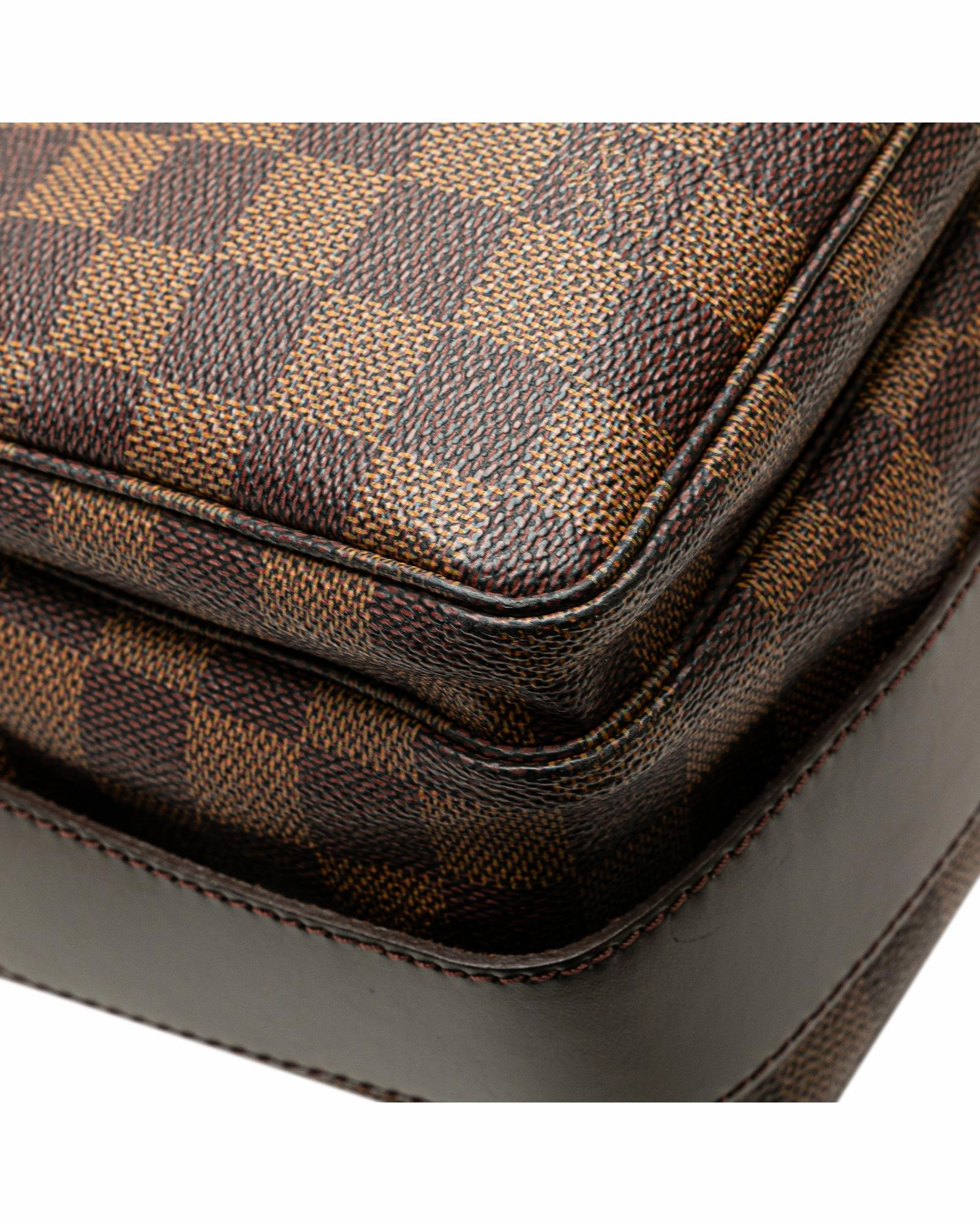 Damier Ebene Canvas Crossbody Bag with Adjustable Strap and Multiple Closures