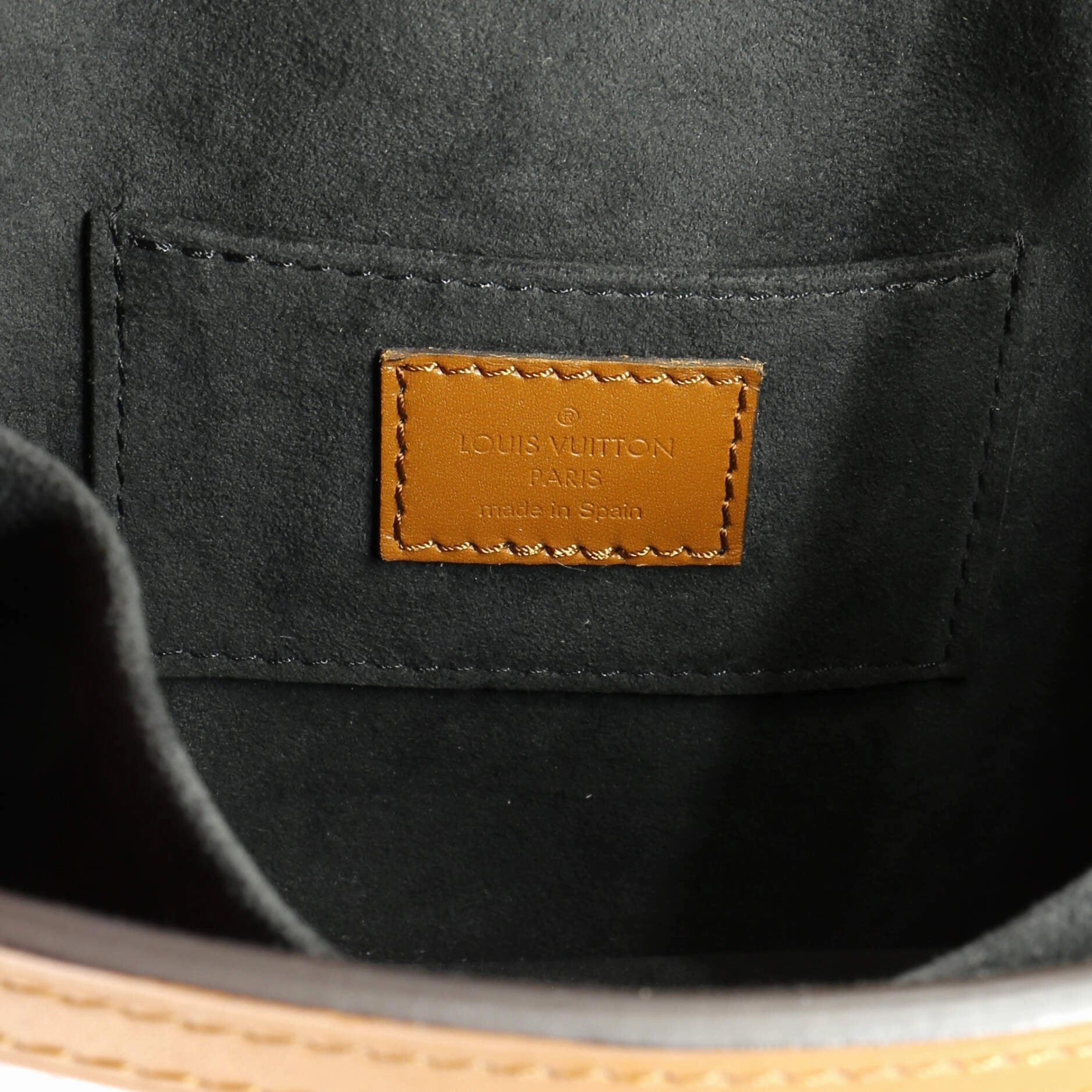 Dauphine Shoulder Bag Taurillon Leather Mini