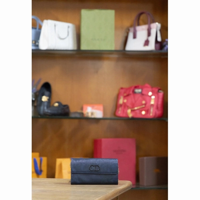 Dior Mania Rendez-Vous Wallet on Chain