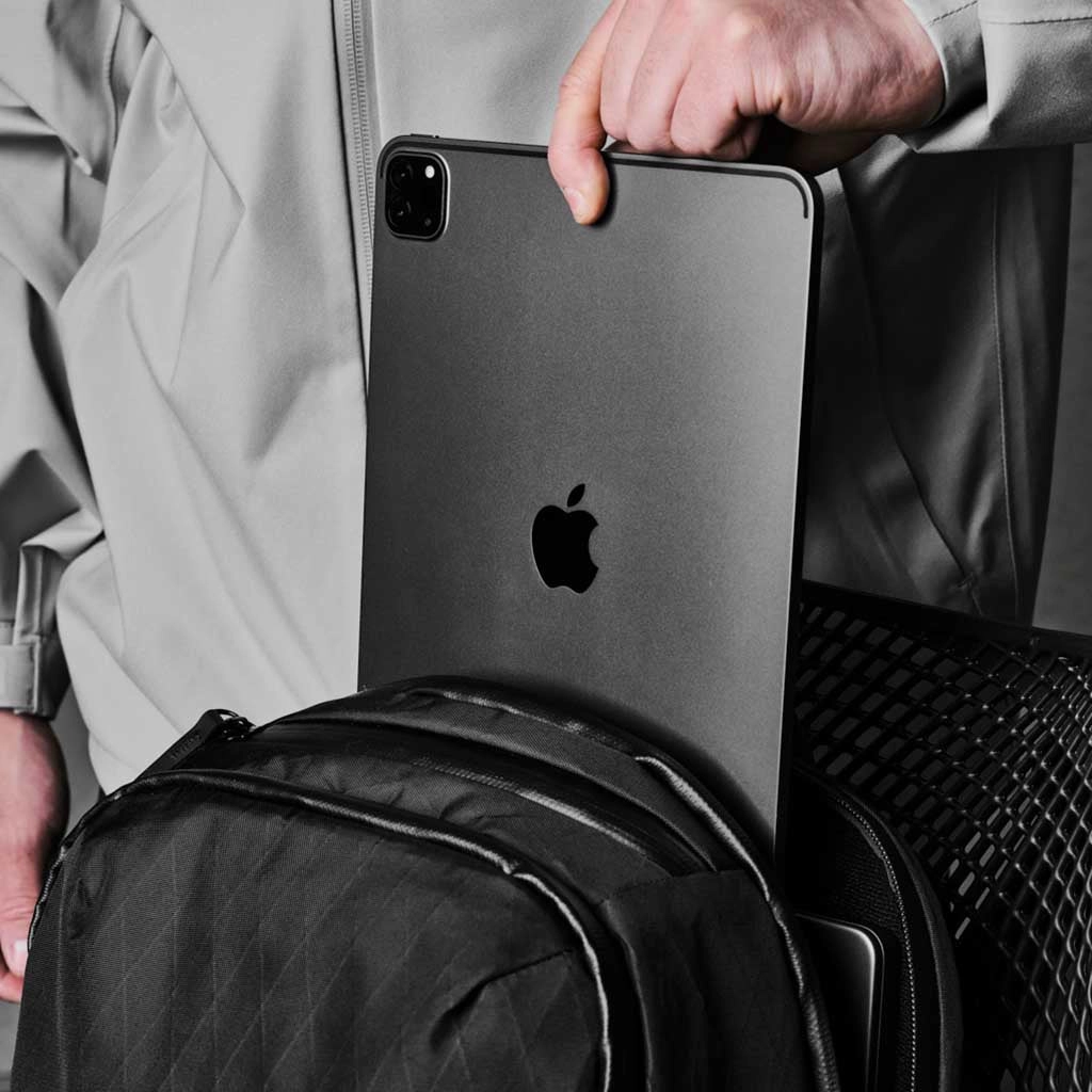Elements Backpack Pro