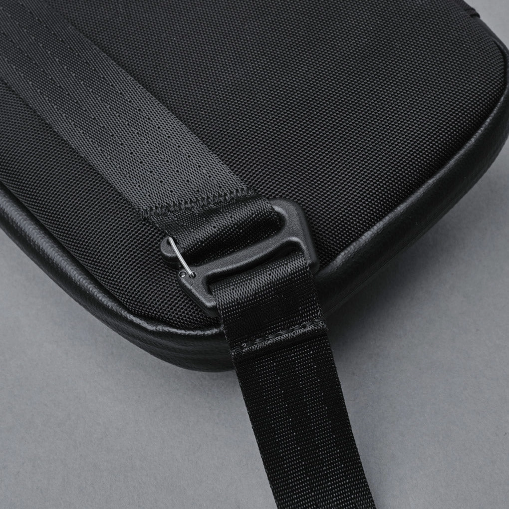 Elements Tech Case Mini