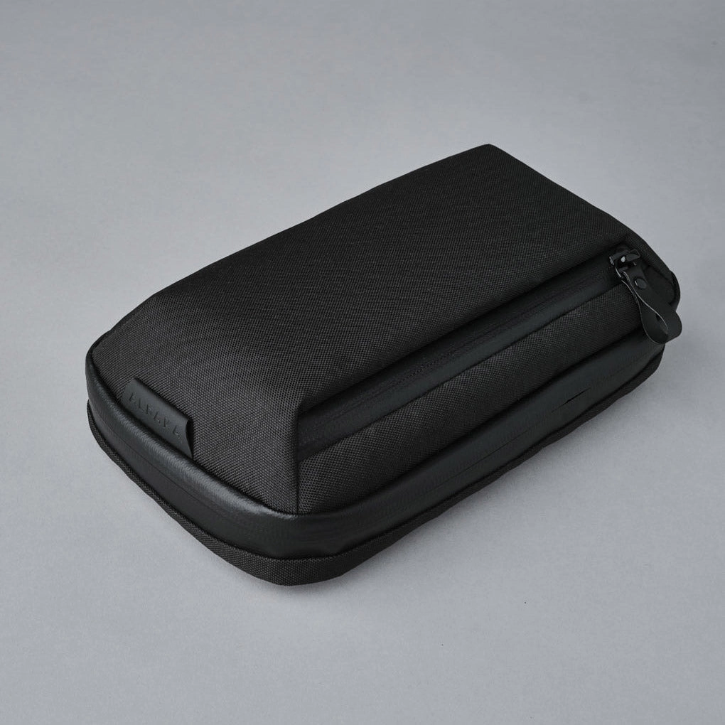 Elements Tech Case Mini