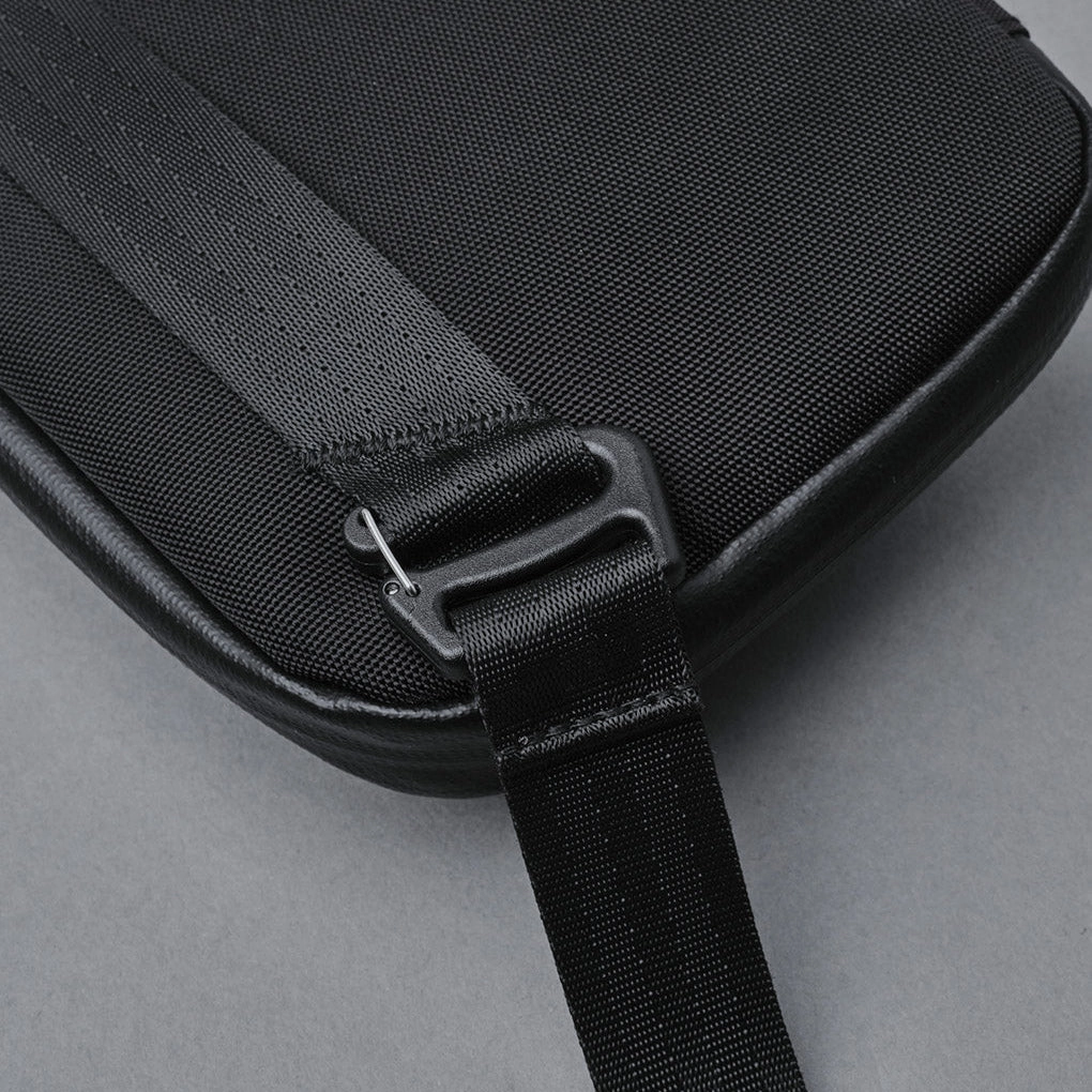 Elements Tech Case Mini