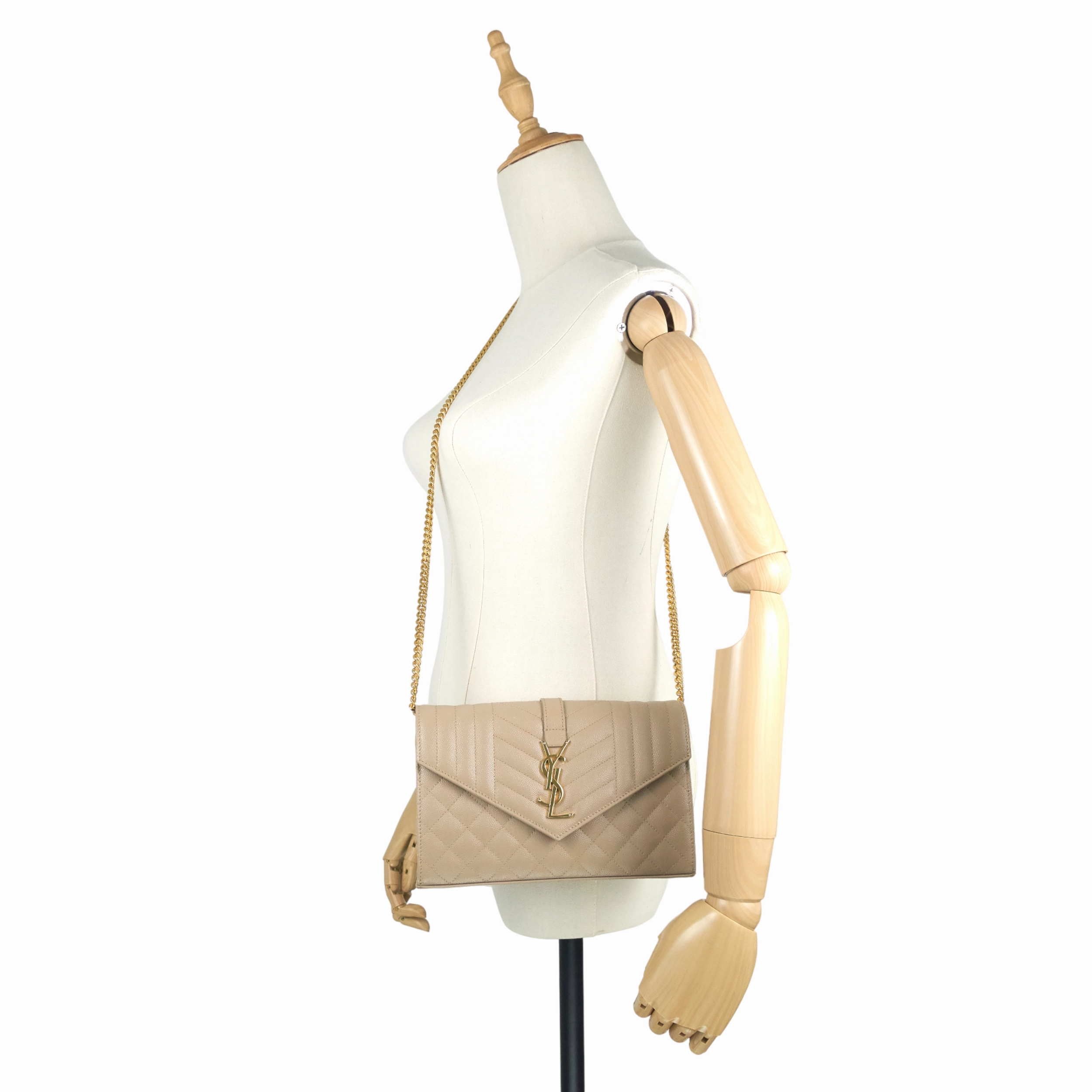 Envelope Matelass Grain de Poudre Leather Chain Wallet Bag