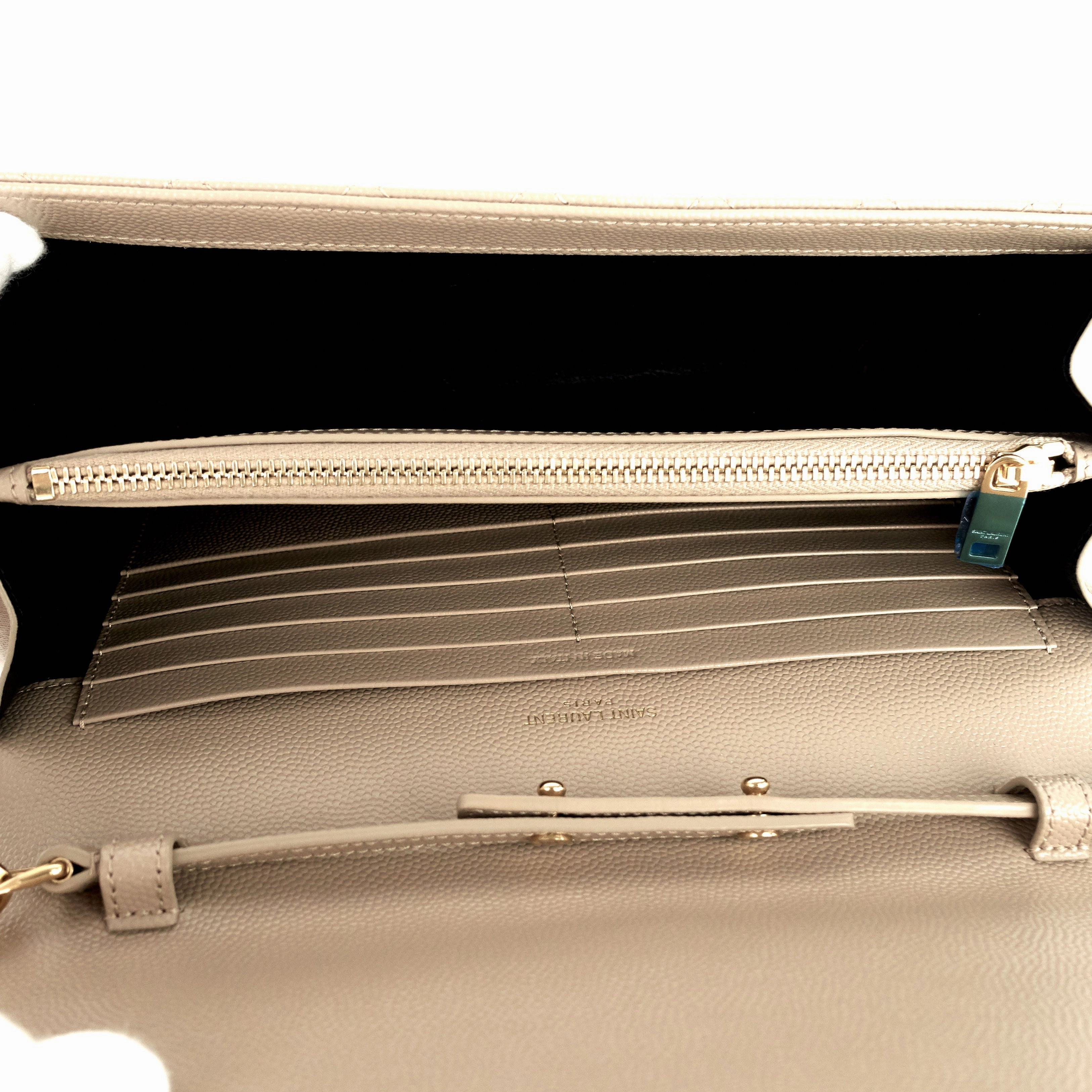 Envelope Matelass Grain de Poudre Leather Chain Wallet Bag