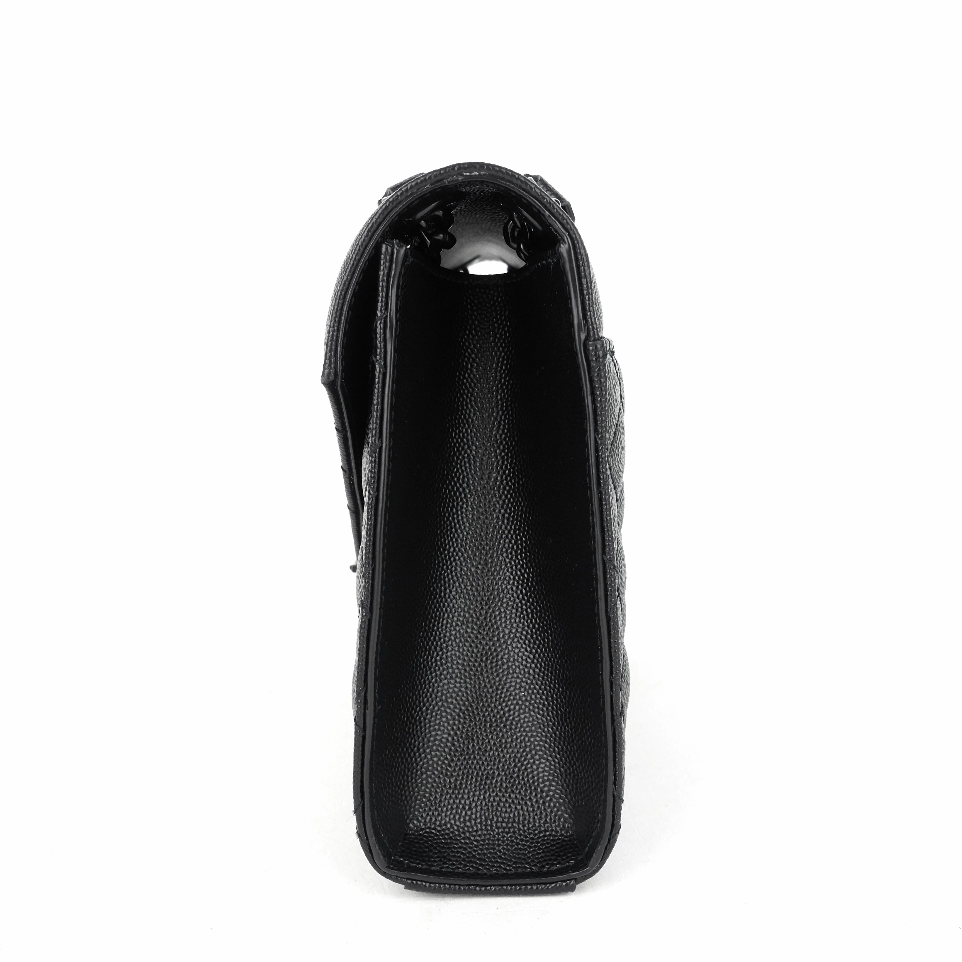 Envelope Medium Grain de Poudre Matelass Calfskin Shoulder Bag