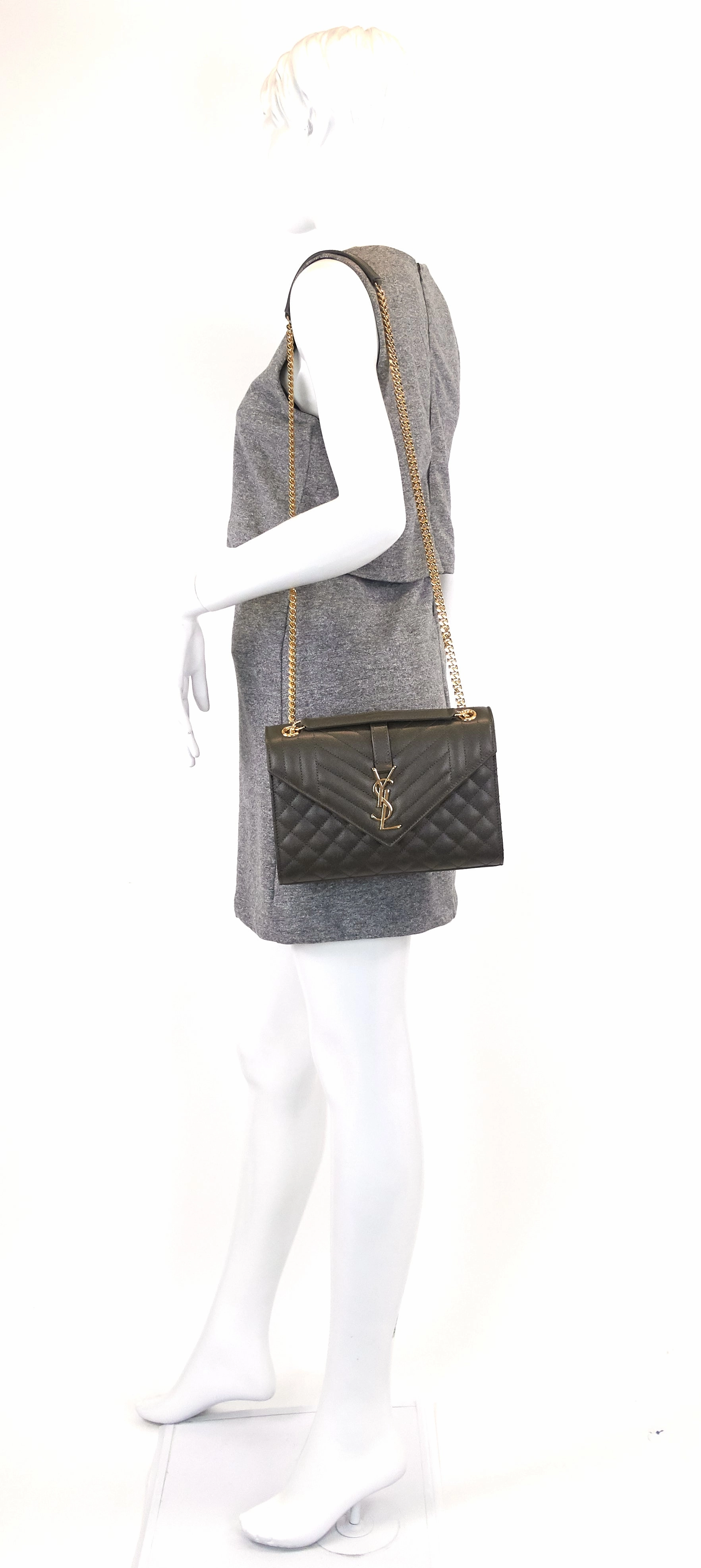 Envelope Medium Grain de Poudre Matelass Calfskin Shoulder Bag