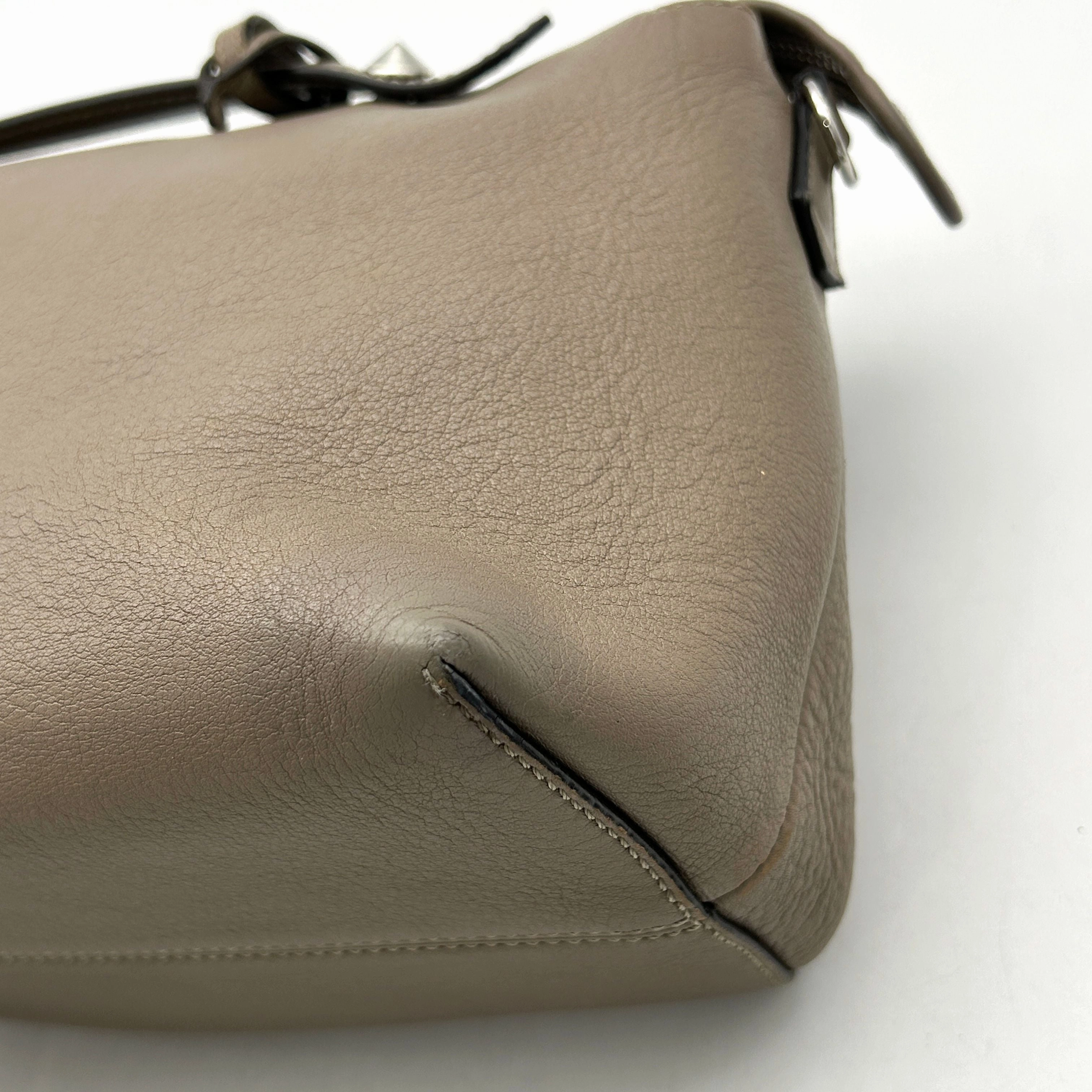 Fendi Brown Leather Shoulder Bag LA19162