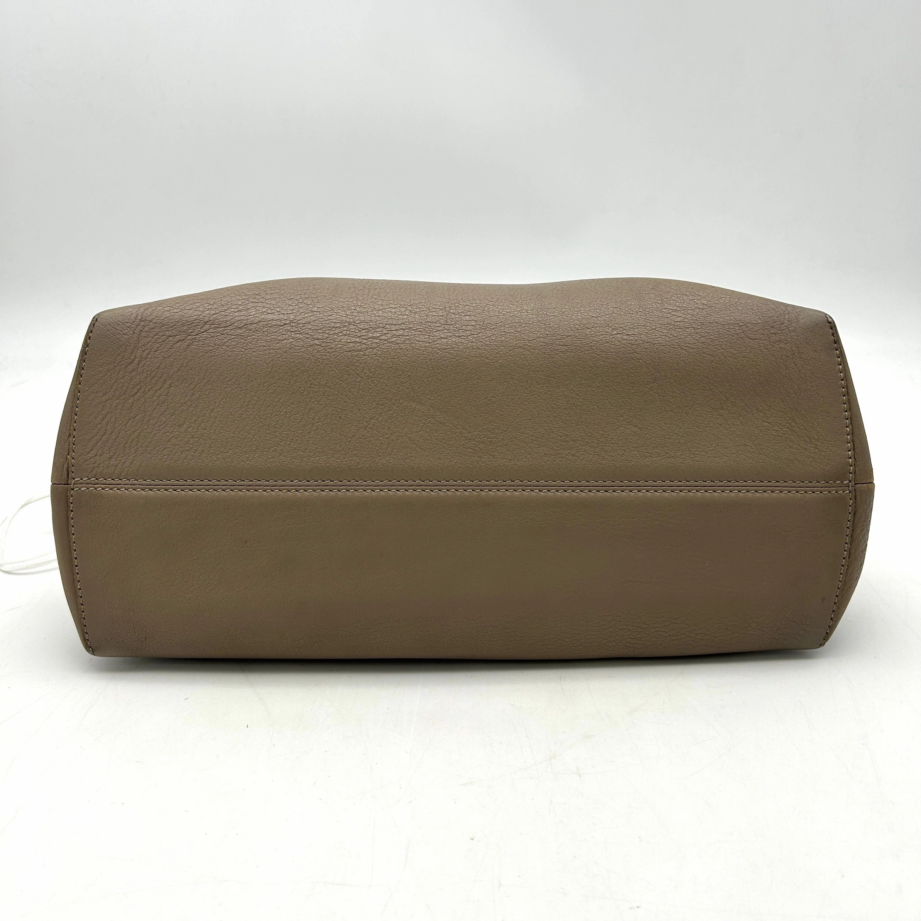 Fendi Brown Leather Shoulder Bag LA19162