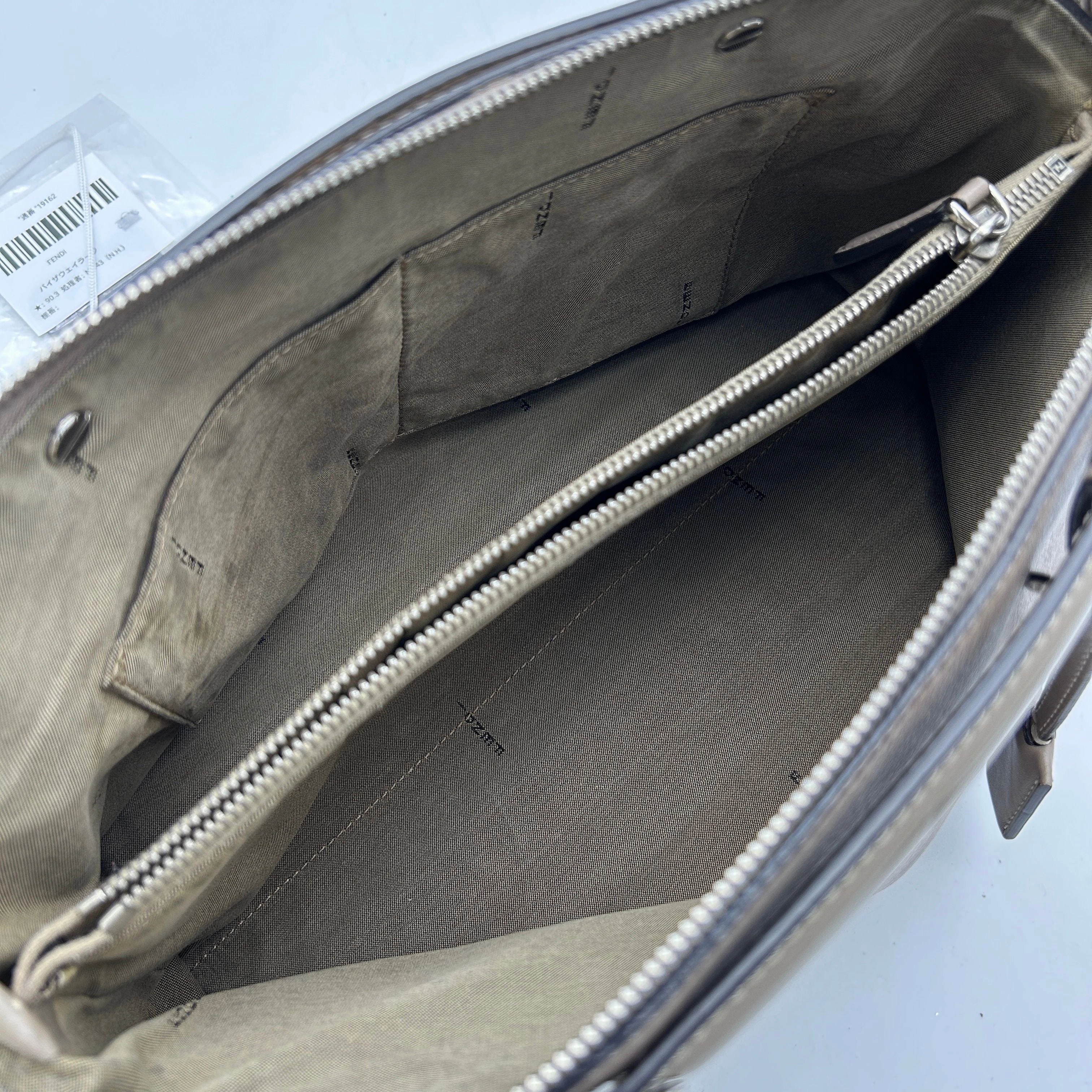 Fendi Brown Leather Shoulder Bag LA19162