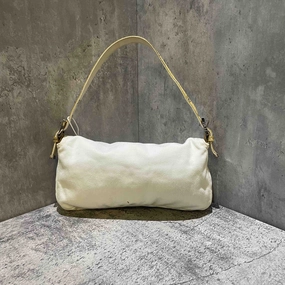 Fendi White Leather Shoulder Bag Medium